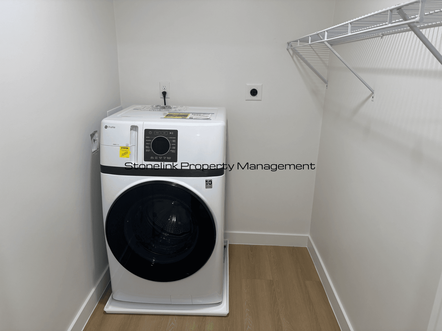Providence Apartment: 265 Manton Avenue