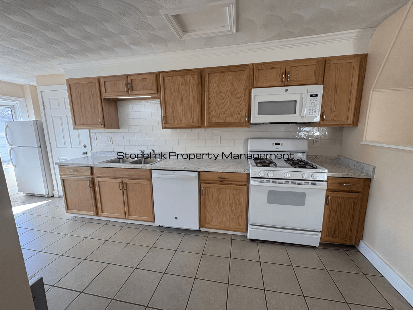 East Providence Apartment: 157 Mauran Avenue