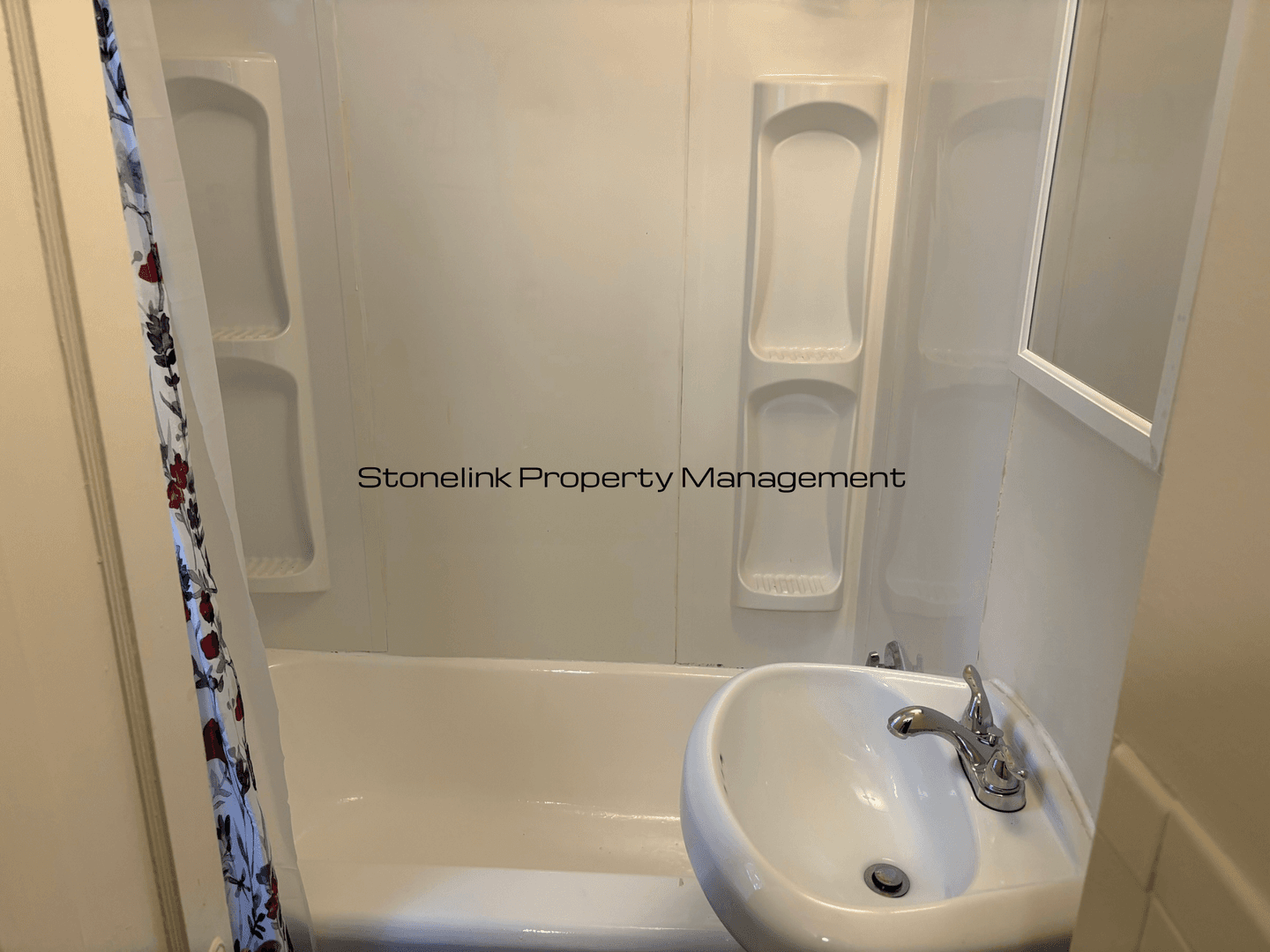 Pawtucket Apartment: 19 Grove Street