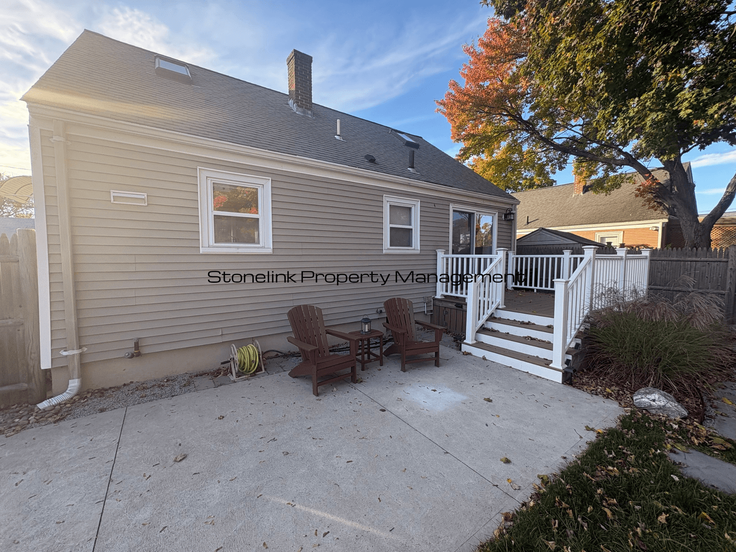 Pawtucket House: 80 Pollard Avenue