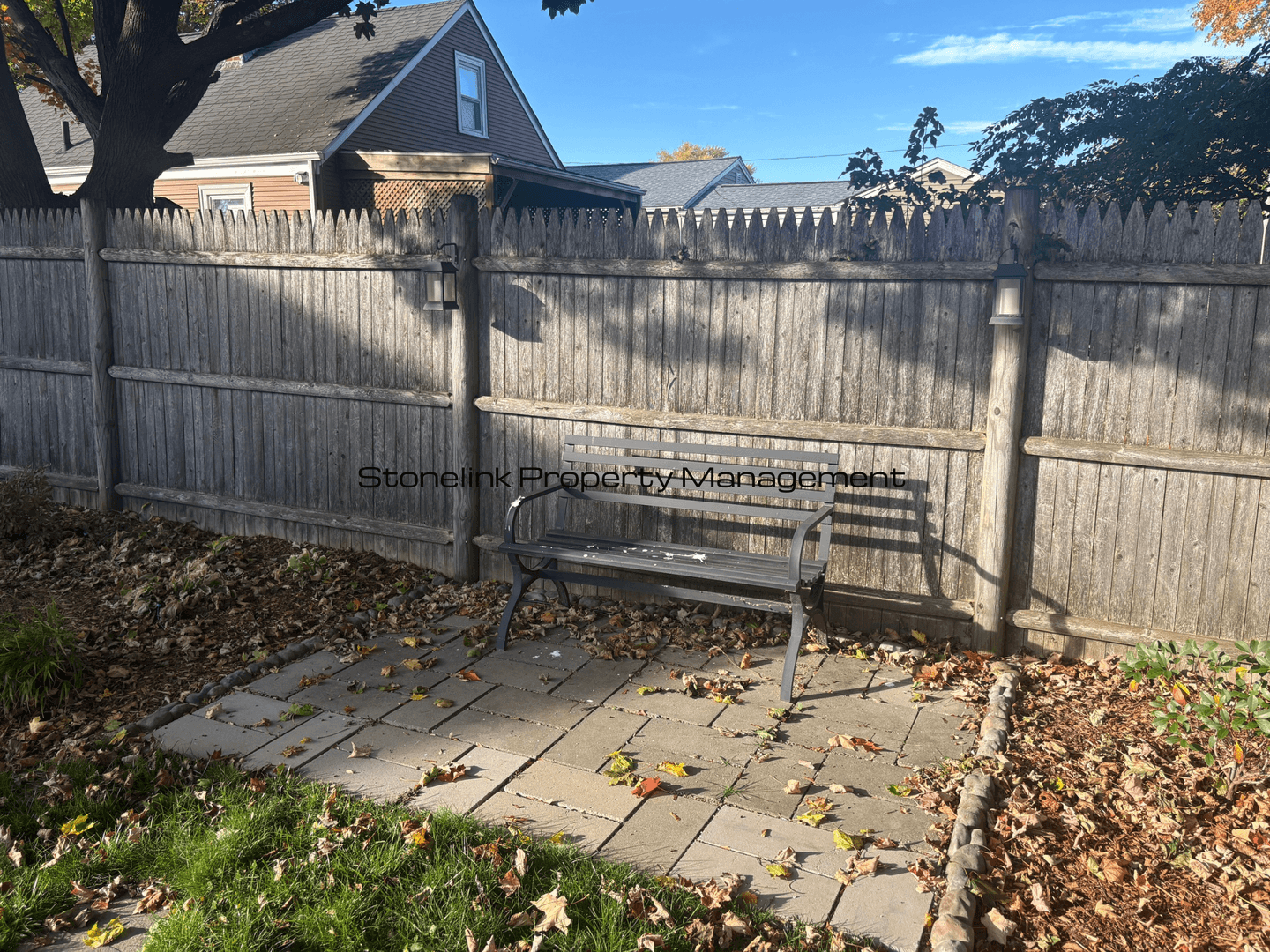 Pawtucket House: 80 Pollard Avenue