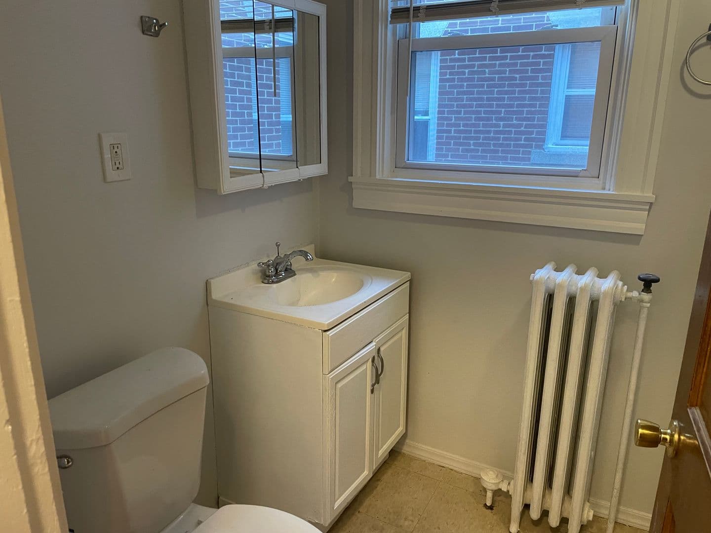 Providence Apartment: 654 Elmwood Avenue