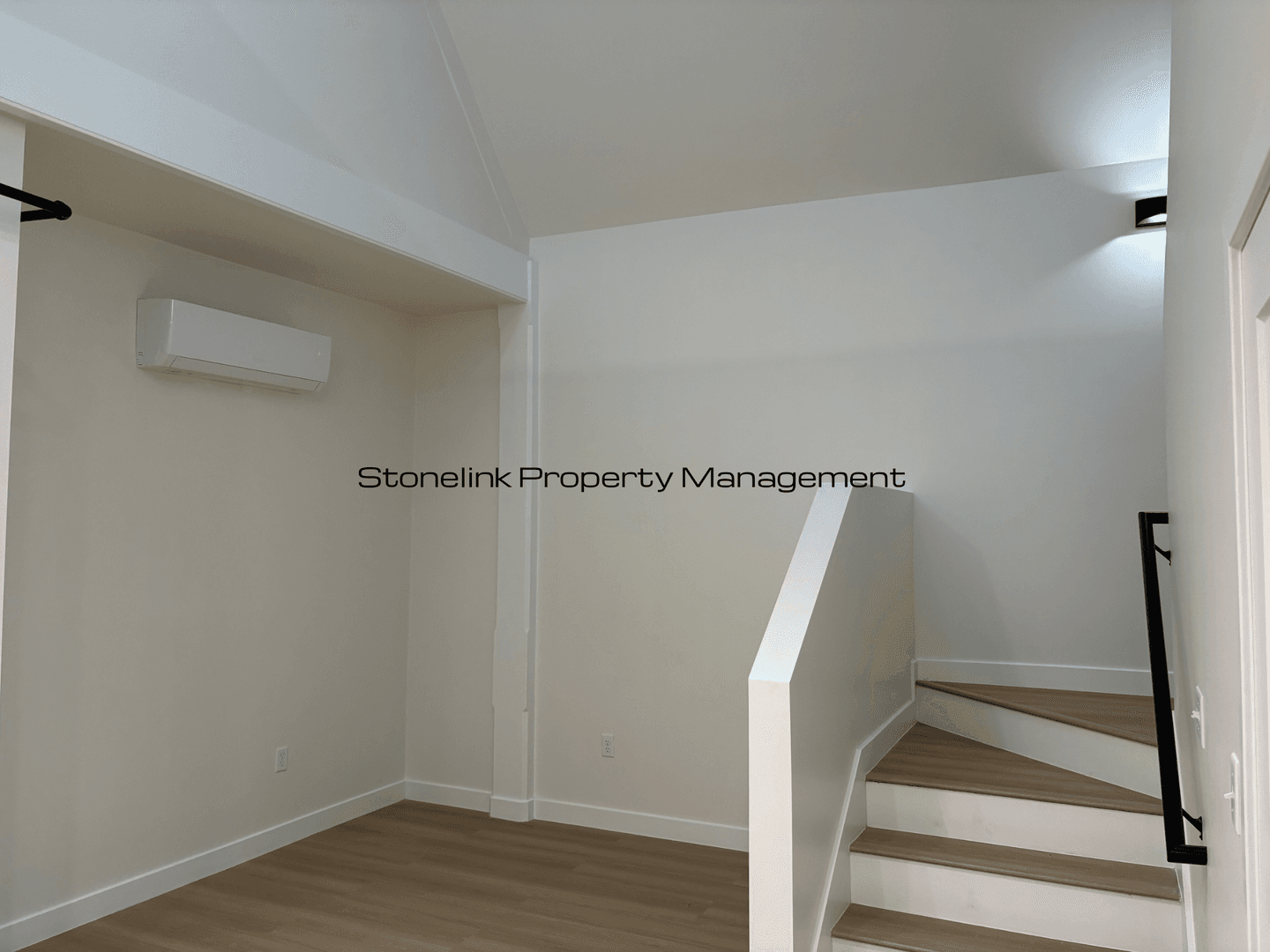 Providence Apartment: 265 Manton Avenue