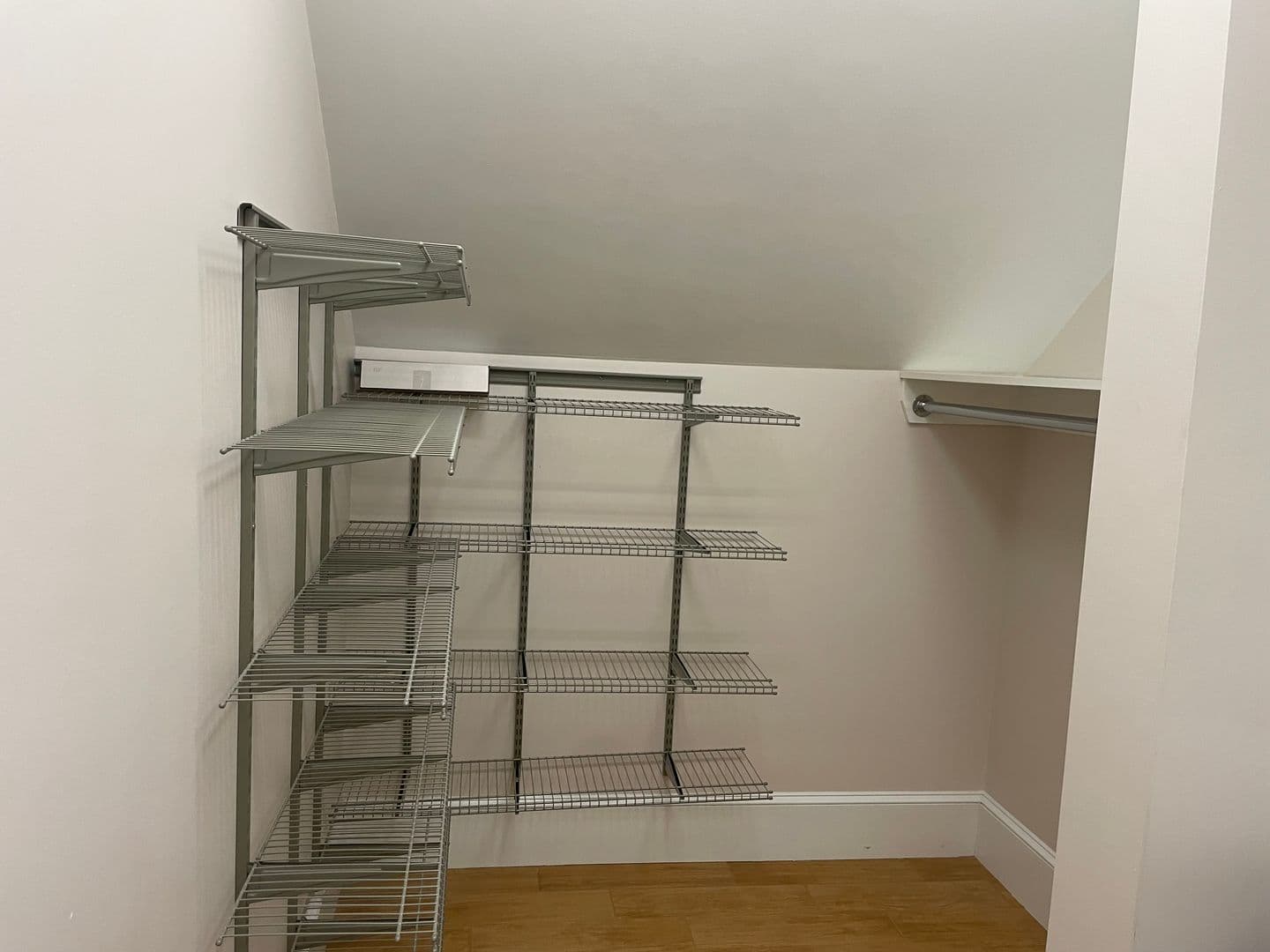Providence Apartment: 27-29 Elmway Street