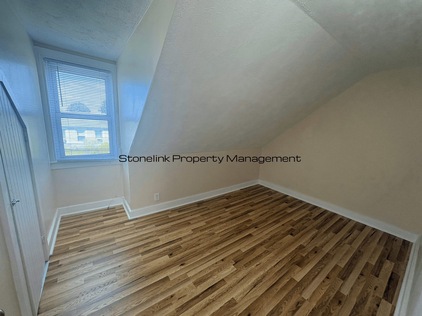 East Providence Apartment: 157 Mauran Avenue