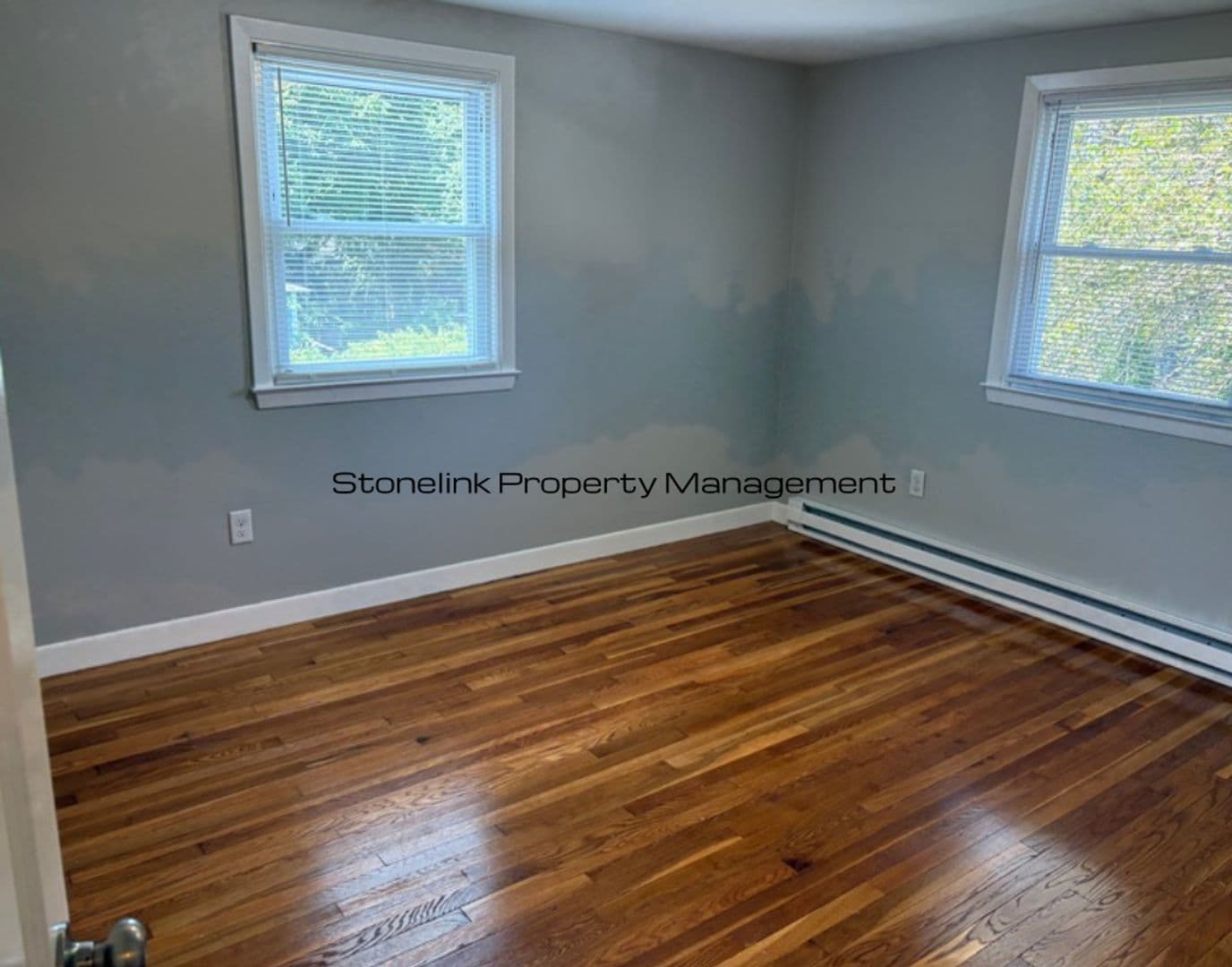 Warwick Apartment: 31 Studley Avenue
