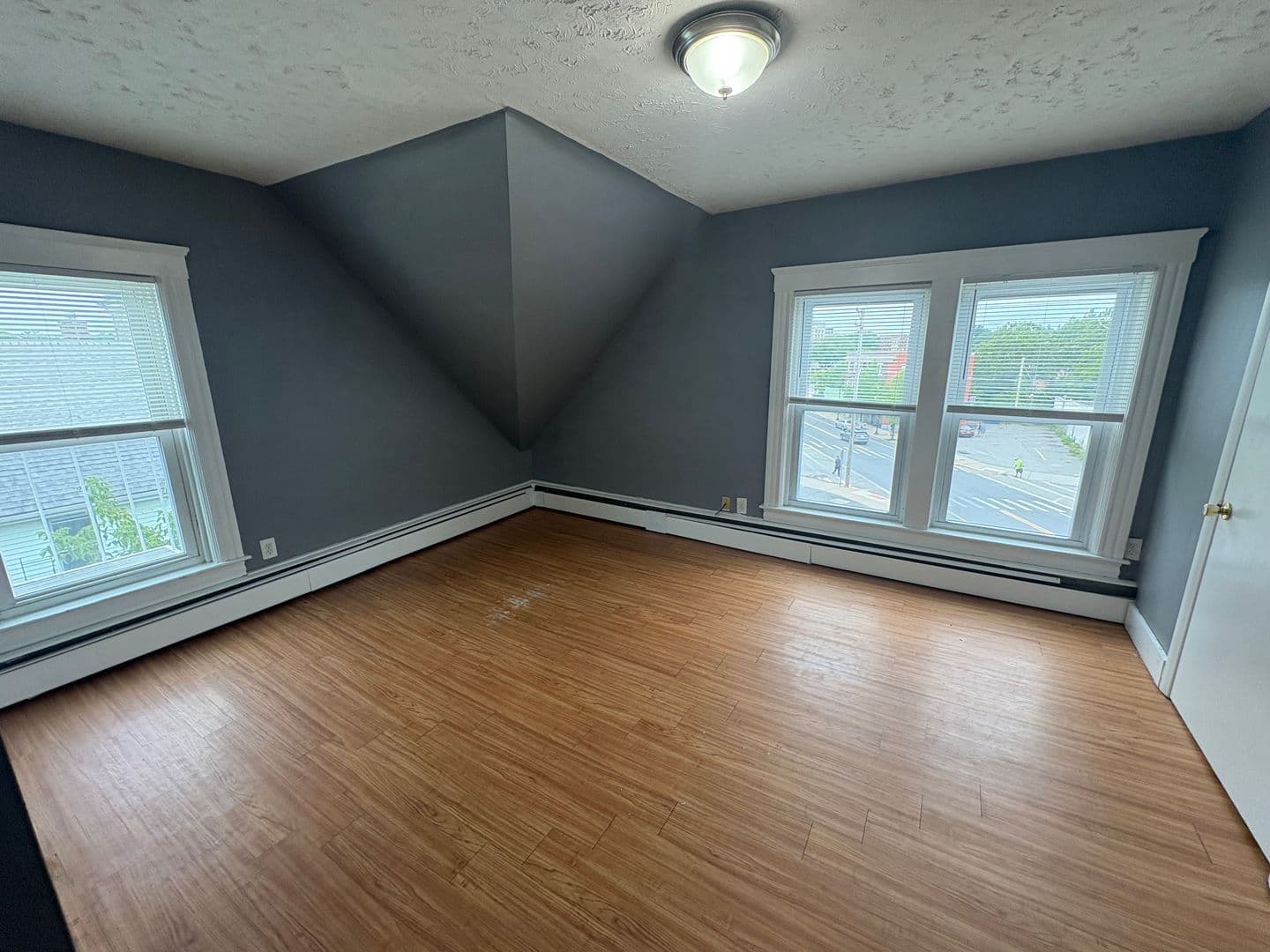 Woonsocket Apartment: 17-19 Hamlet Avenue