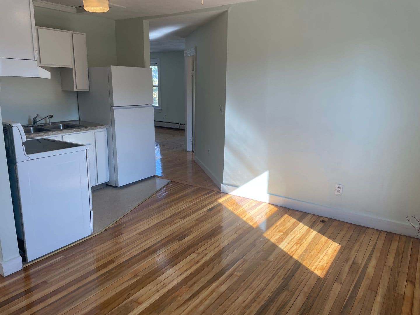 Pawtucket Apartment: 524 Central Avenue