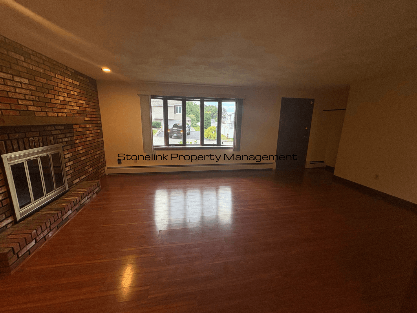North Providence House: 2 Heritage Circle