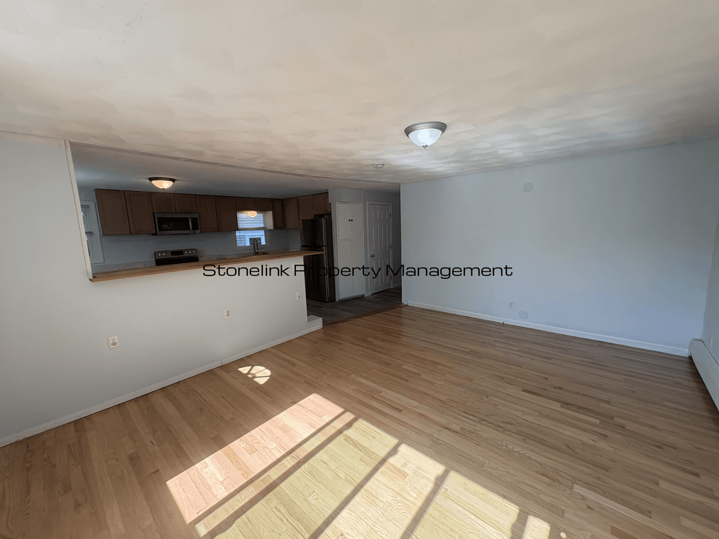 Riverside Apartment: 480 Bullocks Point Avenue