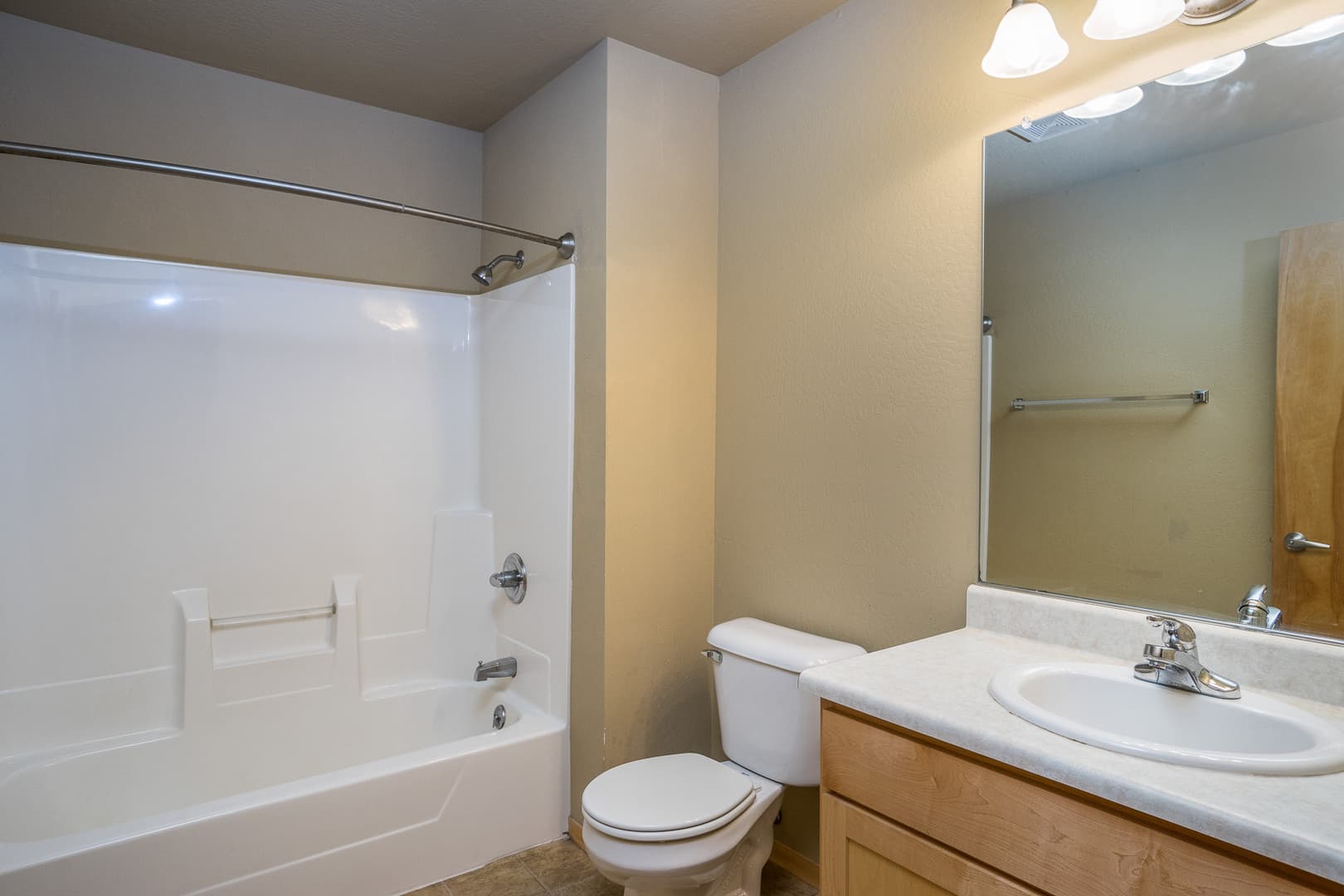 Oshkosh Apartment: 75 - 95 Dawes Street