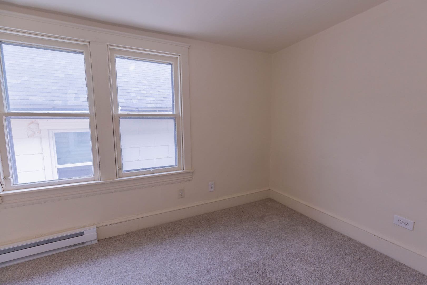 Martinsburg House: 124 S Kentucky Ave