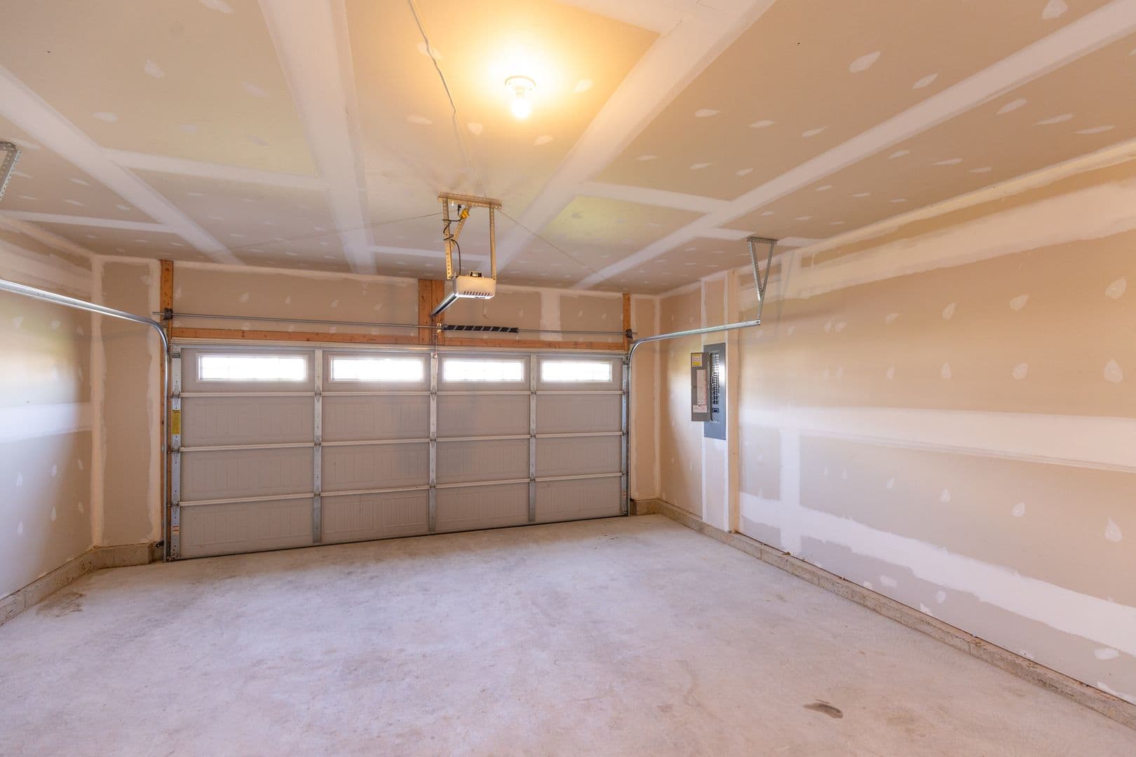 Bunker Hill House: 228 Chandlers Glen