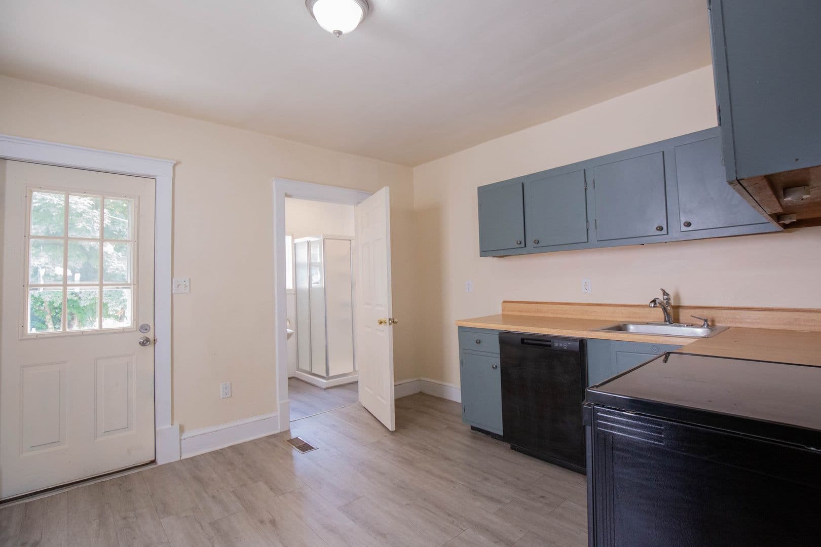 Martinsburg House: 124 S Kentucky Ave
