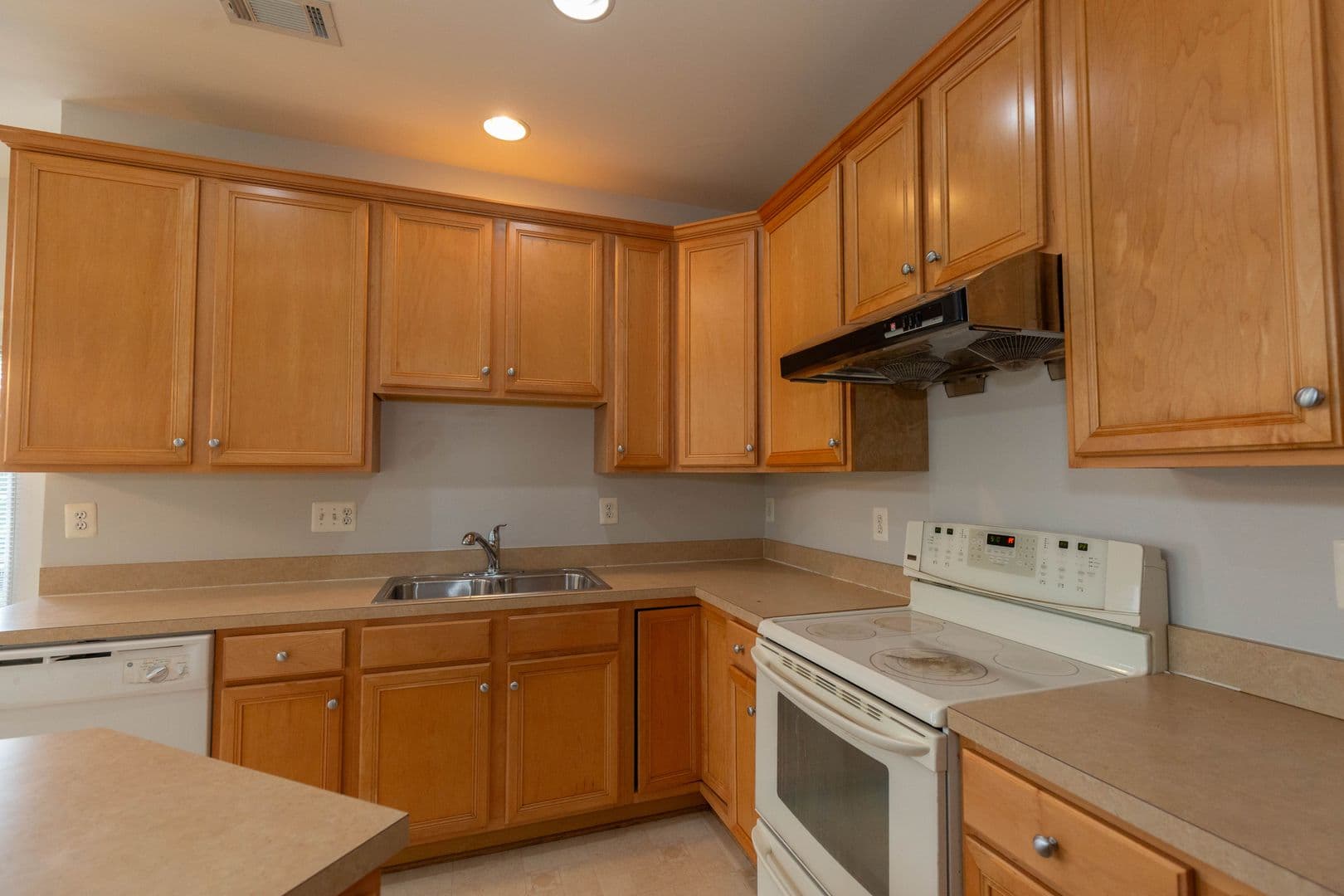 Martinsburg House: 391 Sheerer Dr