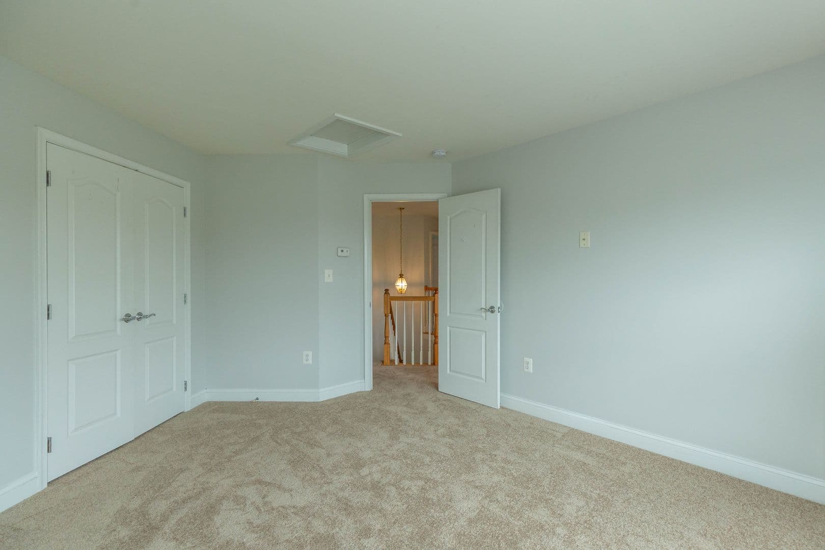 Martinsburg House: 391 Sheerer Dr