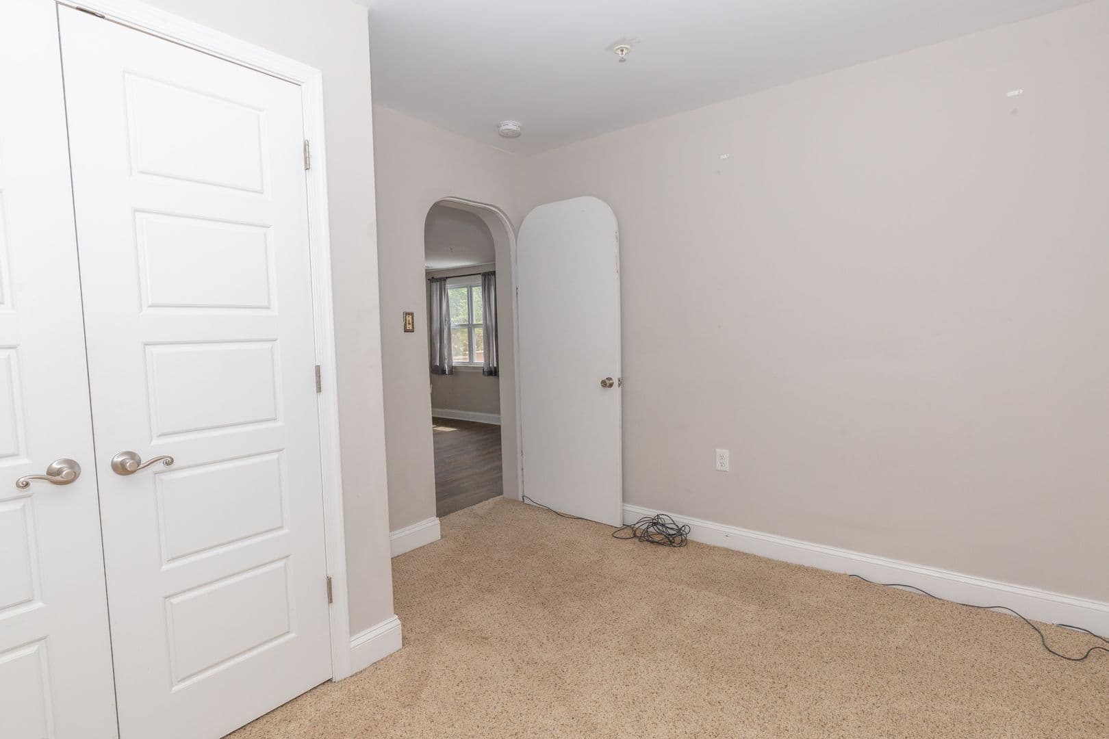 Martinsburg Apartment: 212 W Burke St