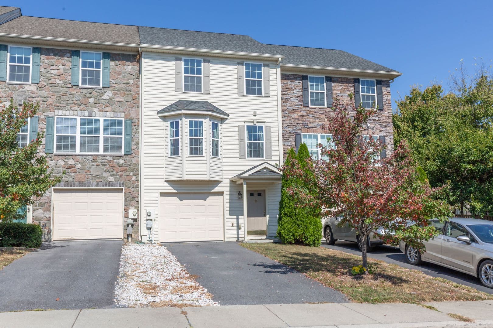 Martinsburg House: 228 Morlatt Lane