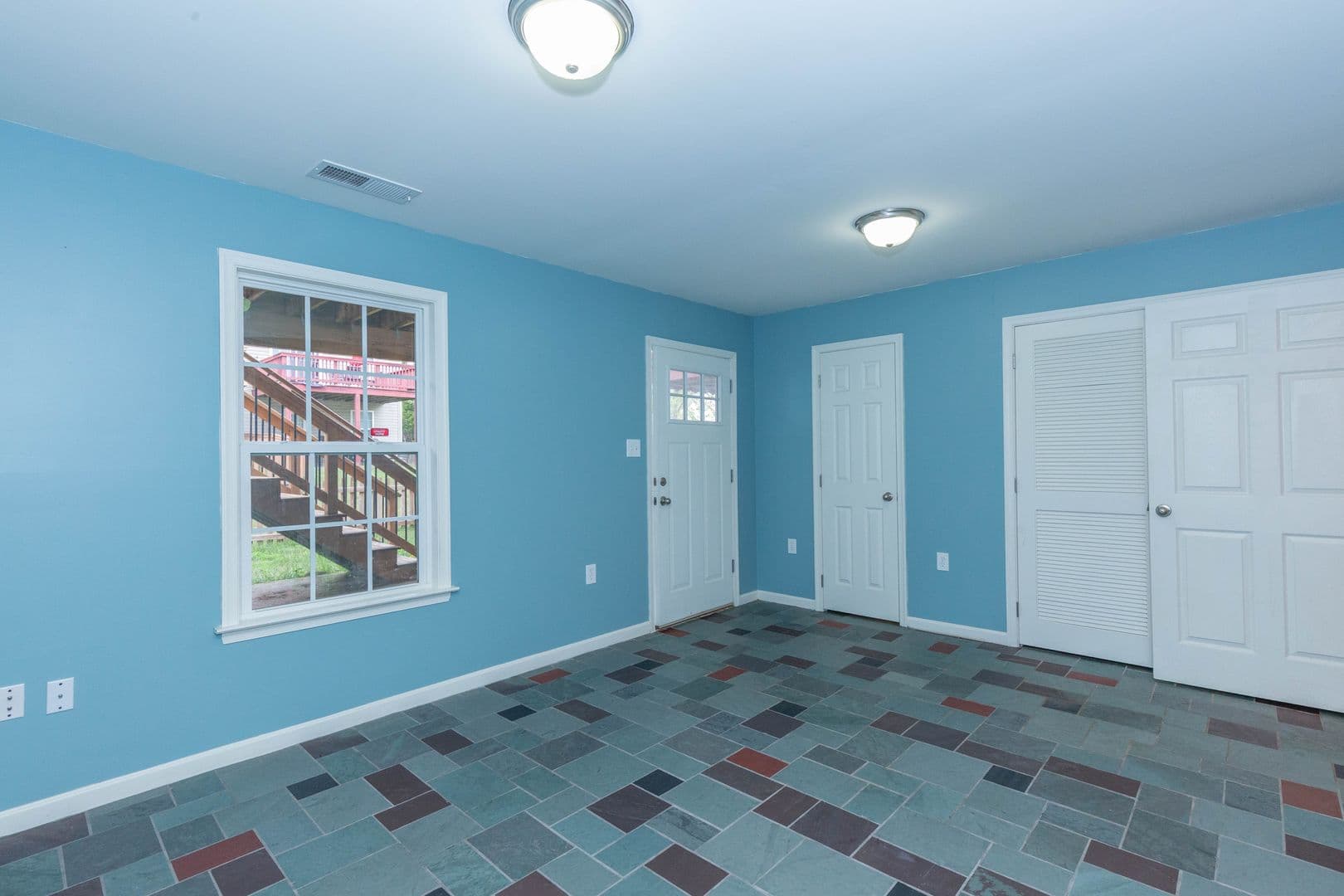 Martinsburg House: 228 Morlatt Lane