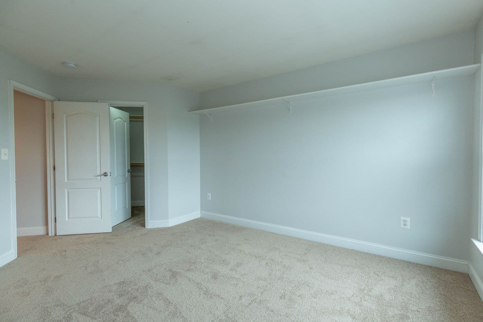 Martinsburg House: 391 Sheerer Dr