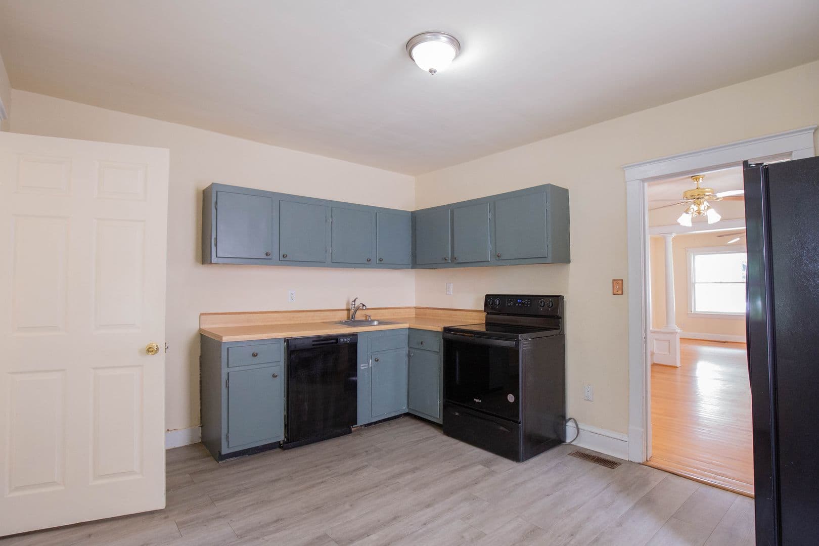 Martinsburg House: 124 S Kentucky Ave