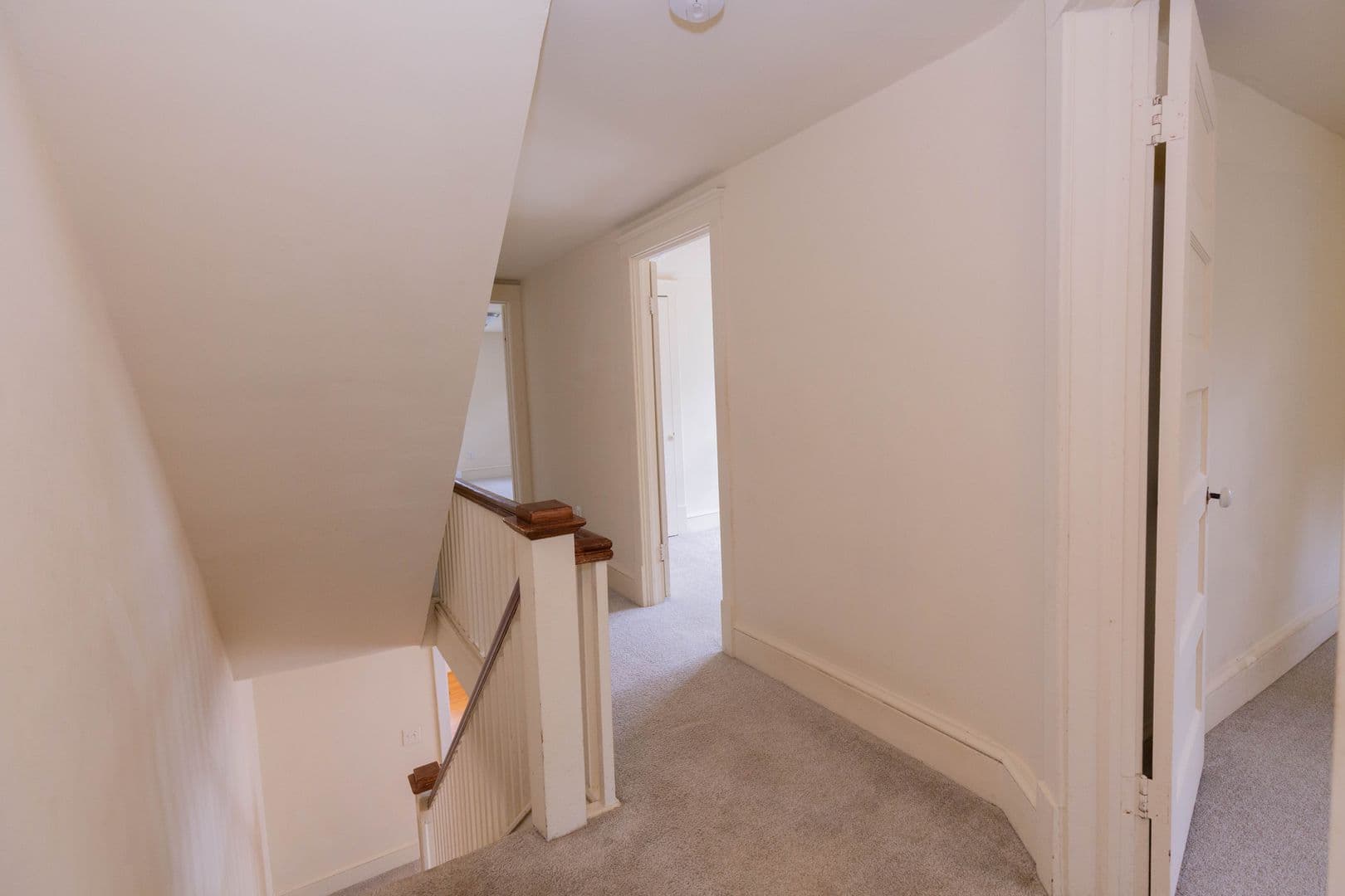 Martinsburg House: 124 S Kentucky Ave