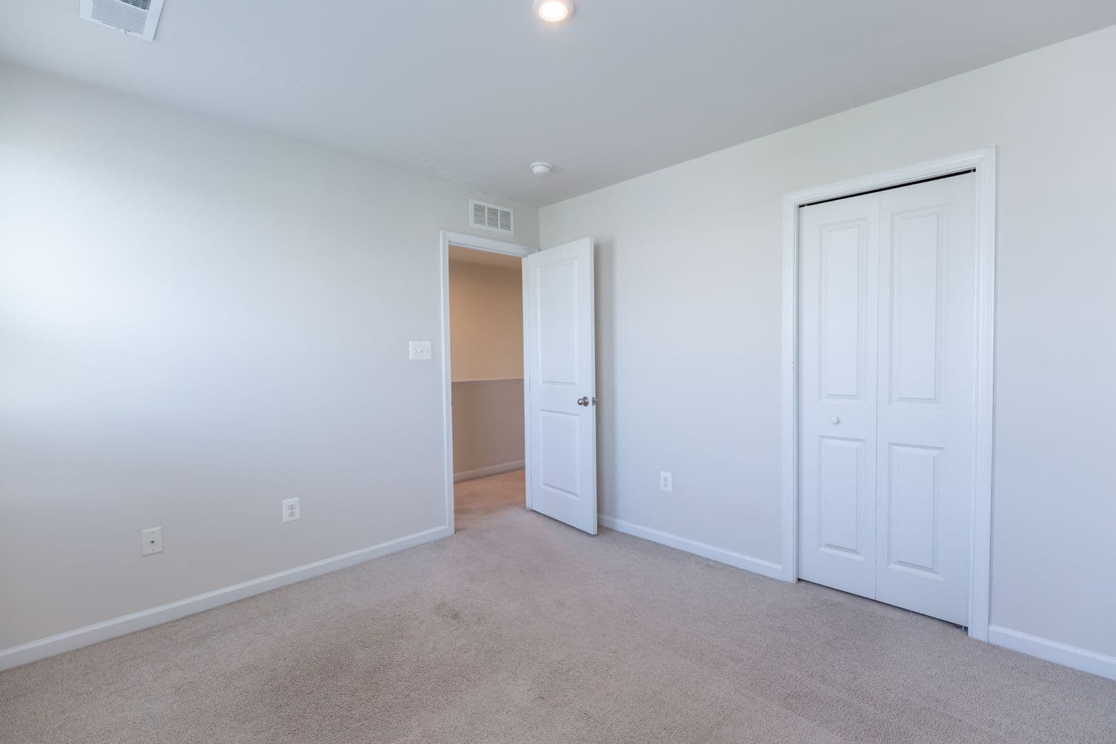 Bunker Hill House: 228 Chandlers Glen