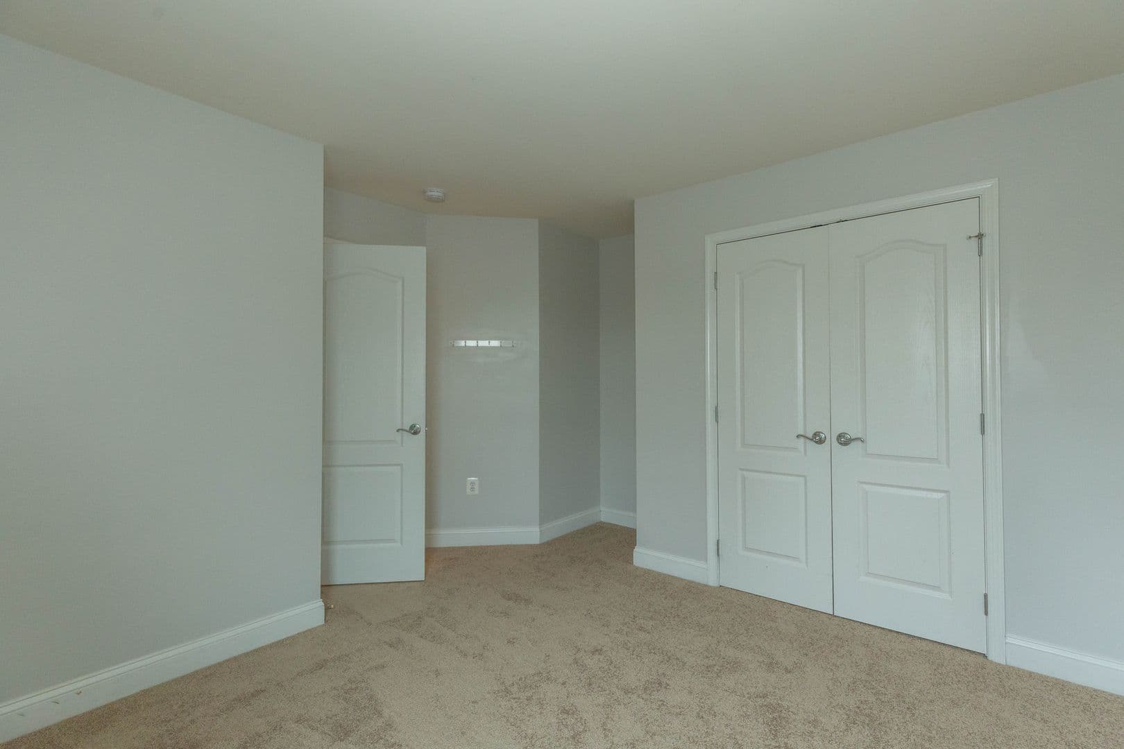 Martinsburg House: 391 Sheerer Dr