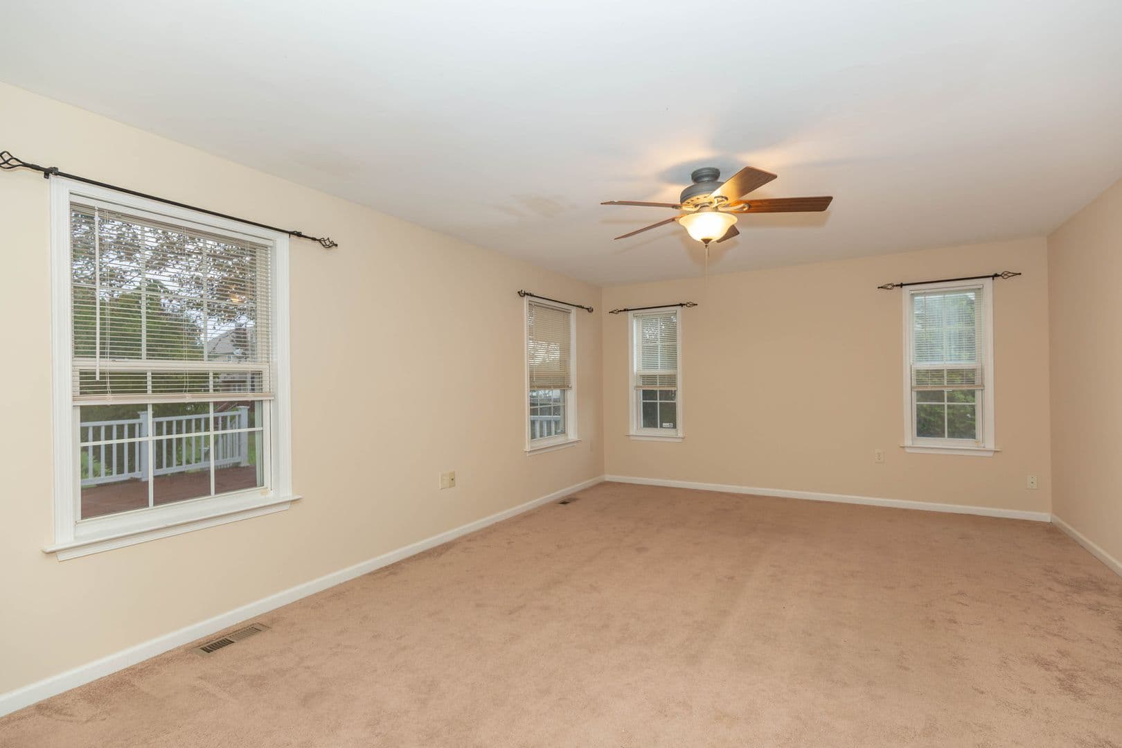 Charles Town House: 131 Cypress Point Dr