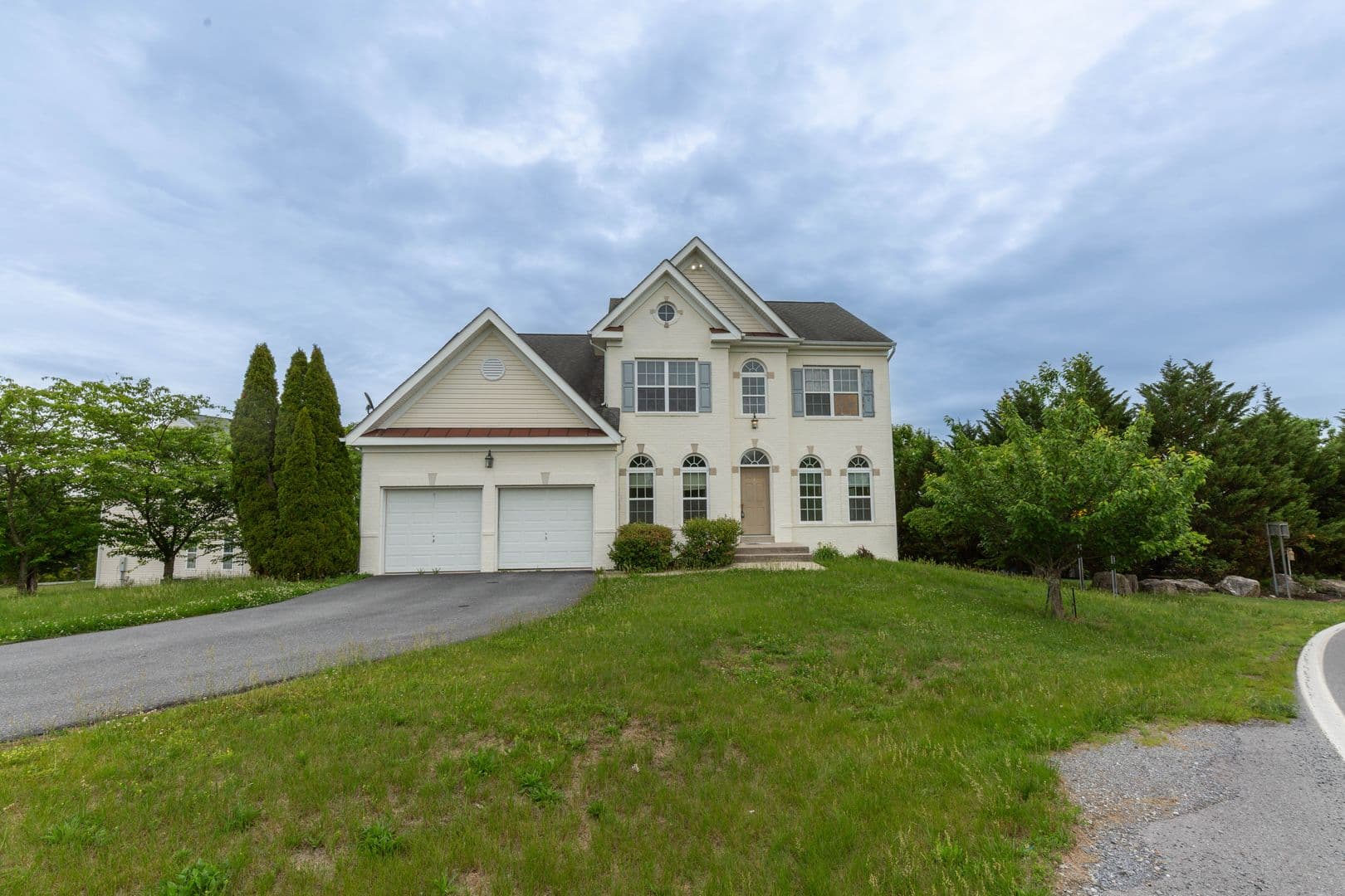 Martinsburg House: 391 Sheerer Dr