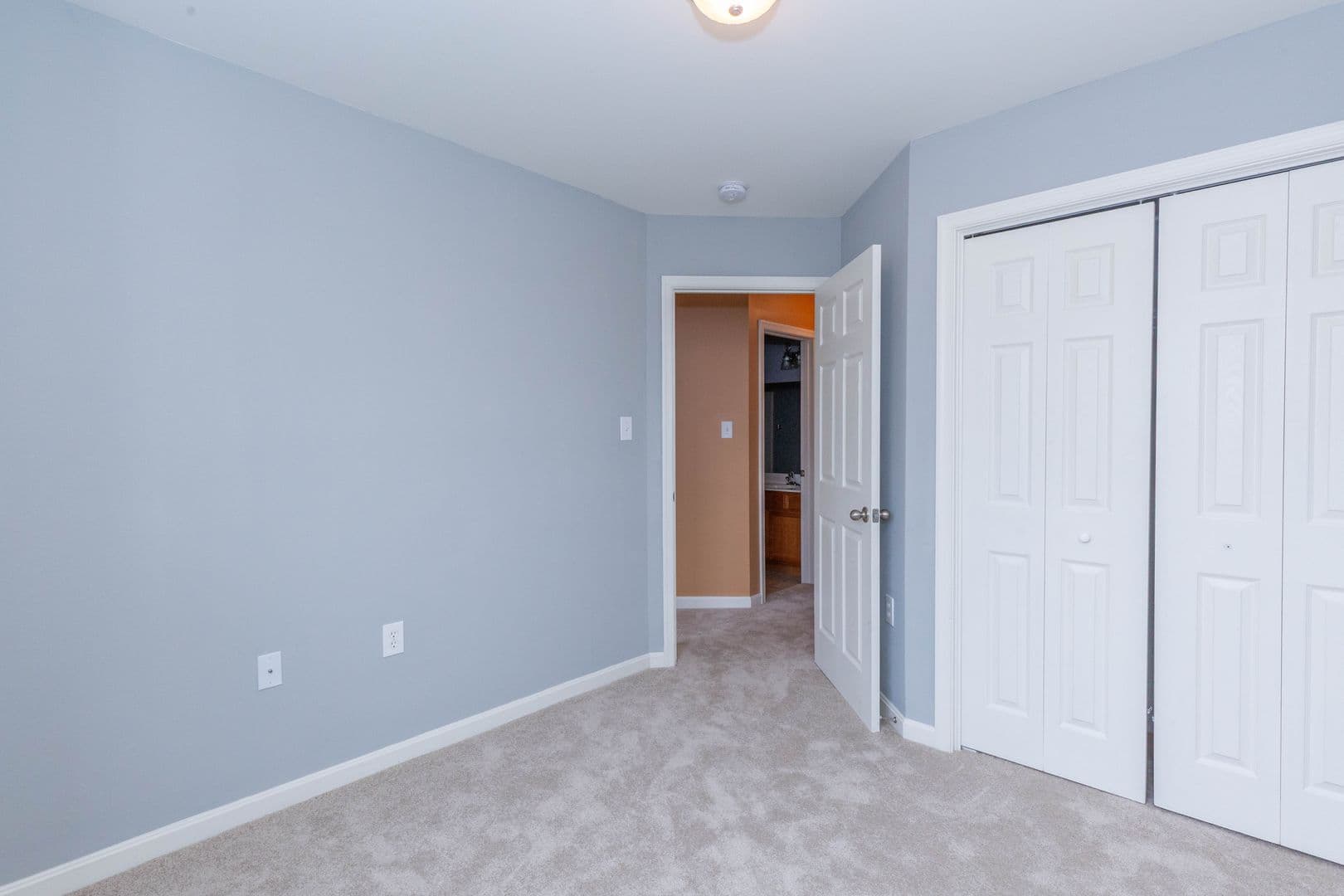 Martinsburg House: 228 Morlatt Lane