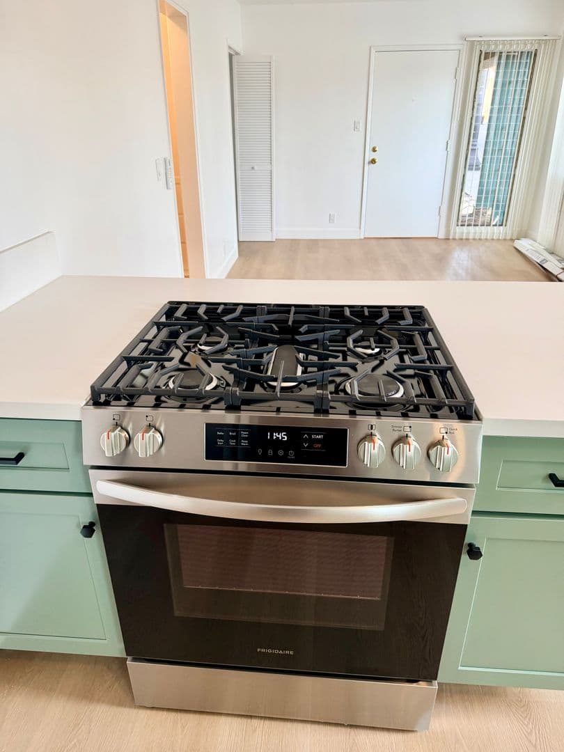 LONG BEACH Apartment: 231 REDONDO AVE