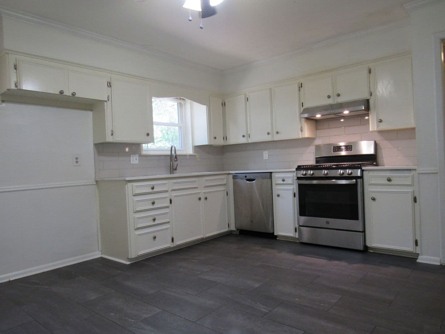 North Little Rock House: 6201 BlackHawk Drive