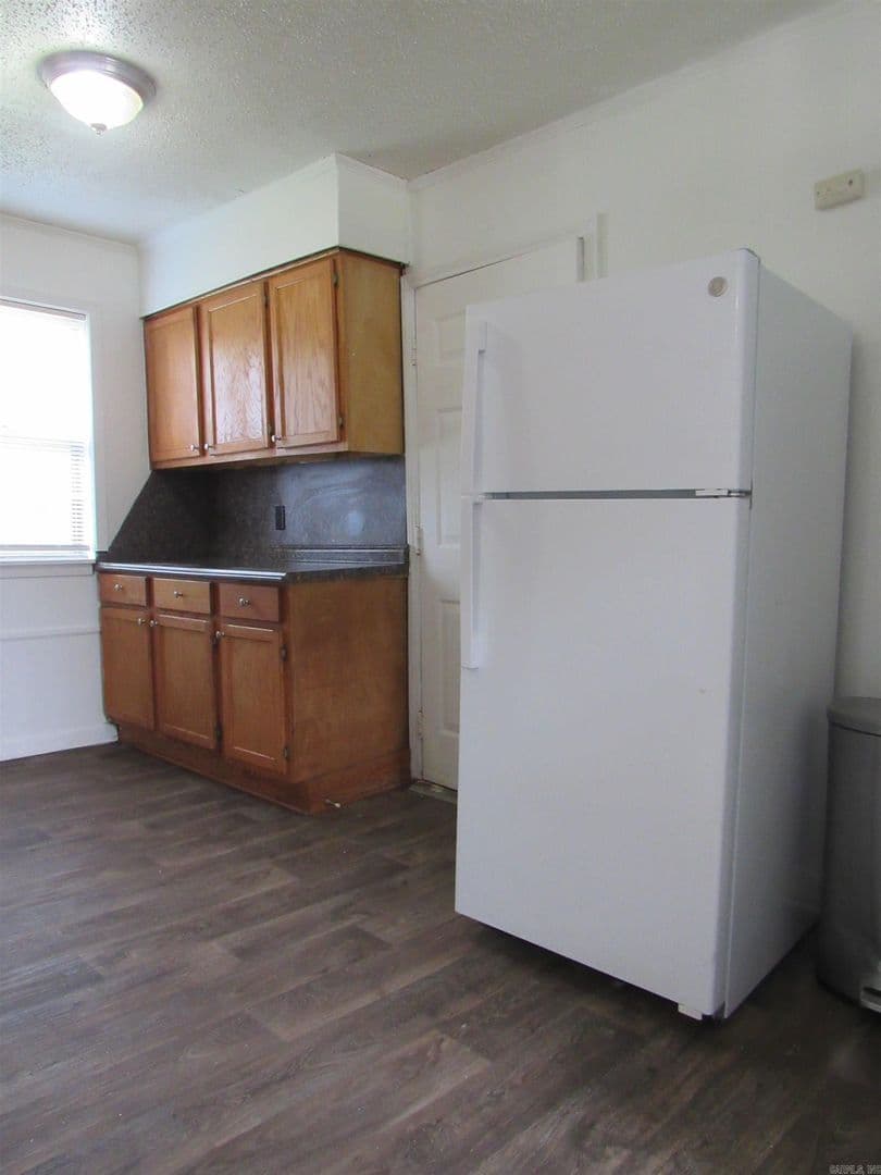 Lonoke House: 613 Hamburg