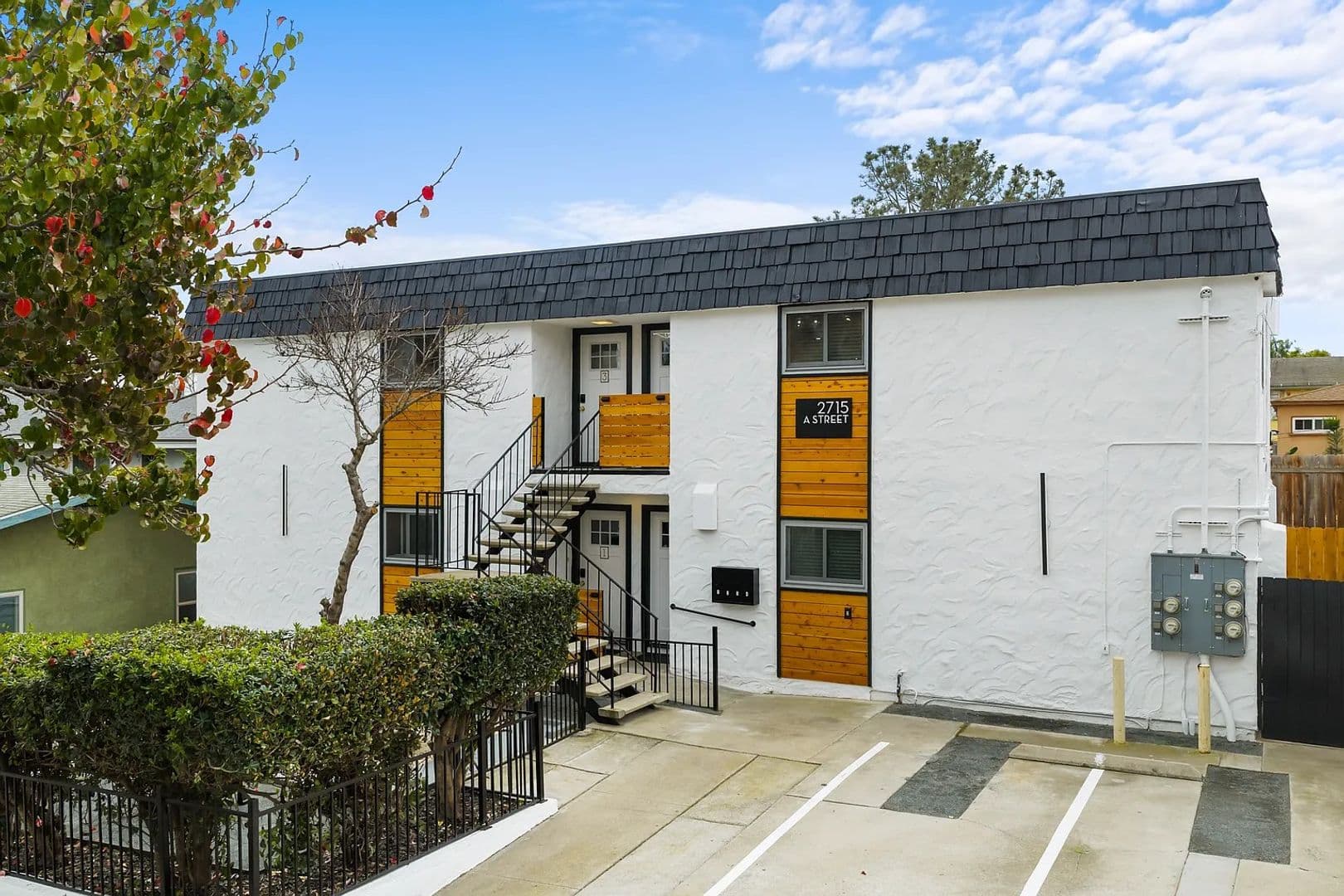 San Diego Apartment: 2715 A Street
