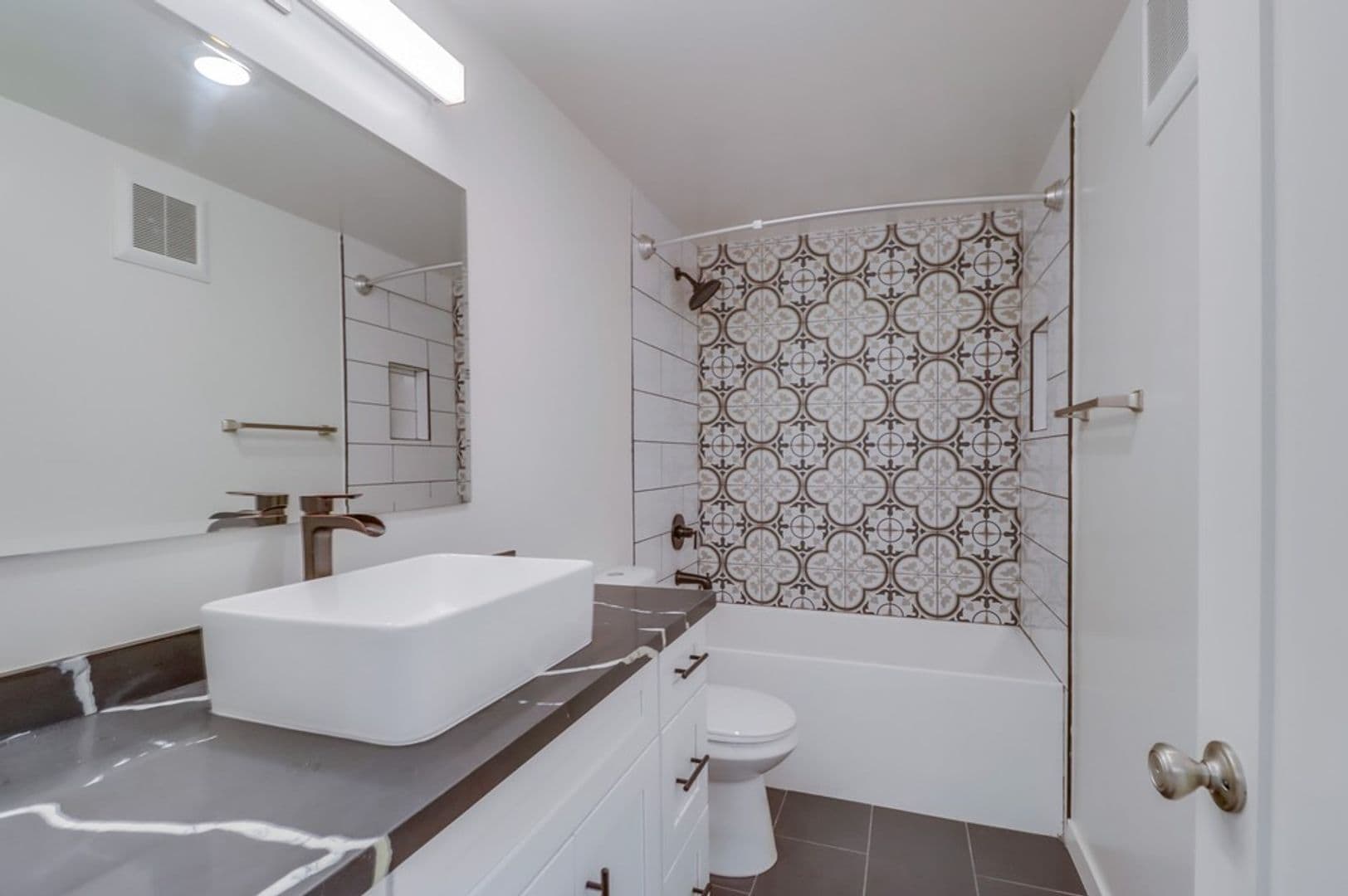San Diego Apartment: 3626-3654 Eagle Street