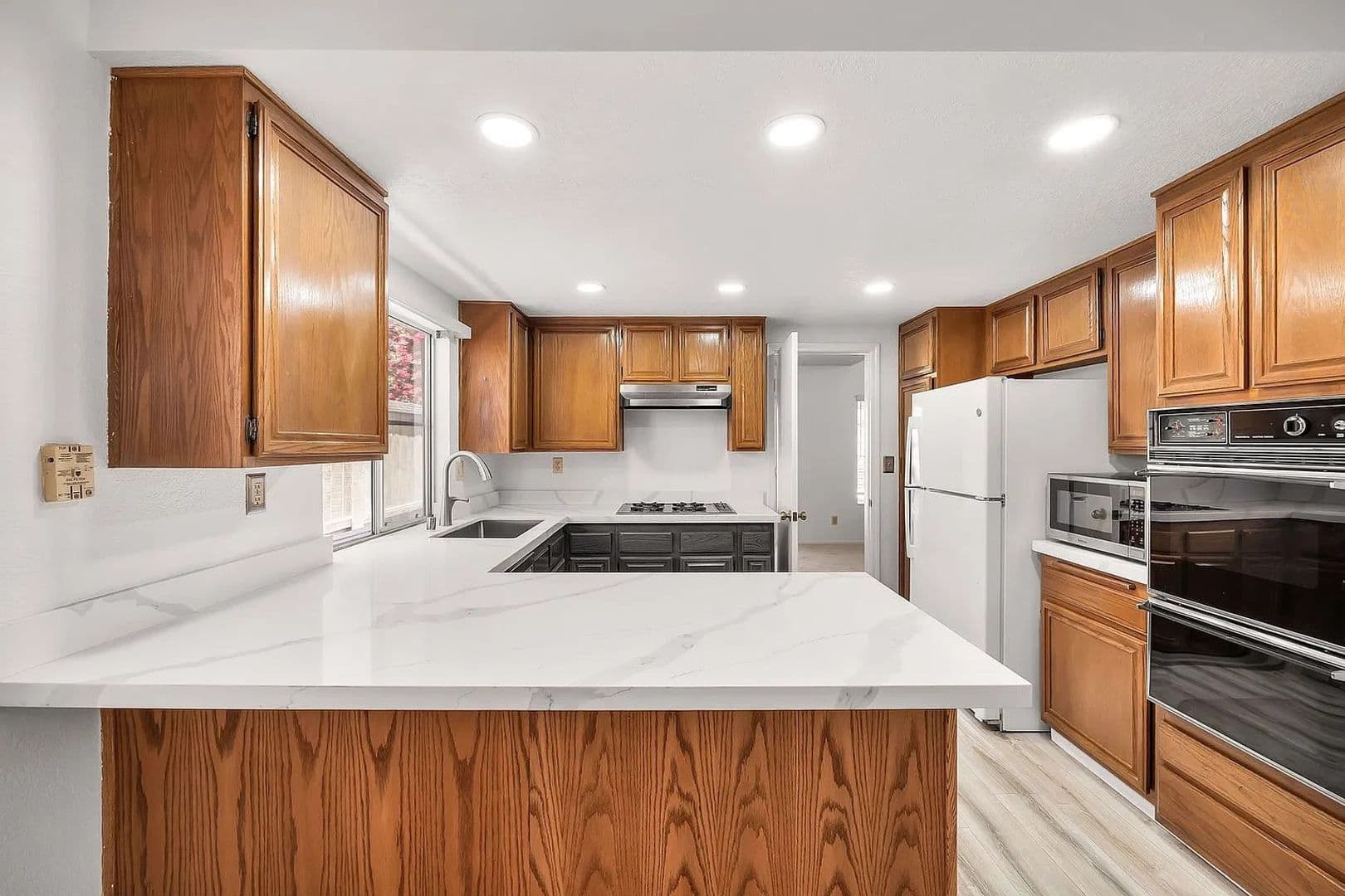 El Cajon House: 12030 Via Felicia