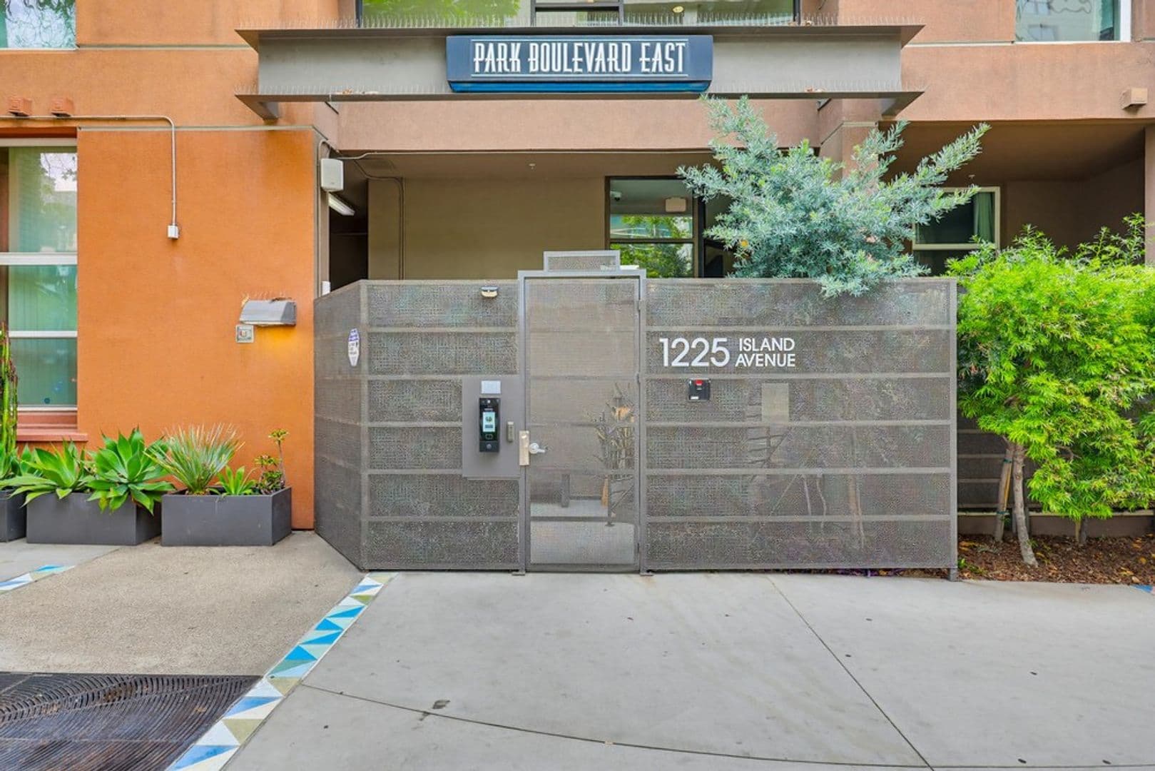 San Diego House: 1225 Island Ave Unit 111