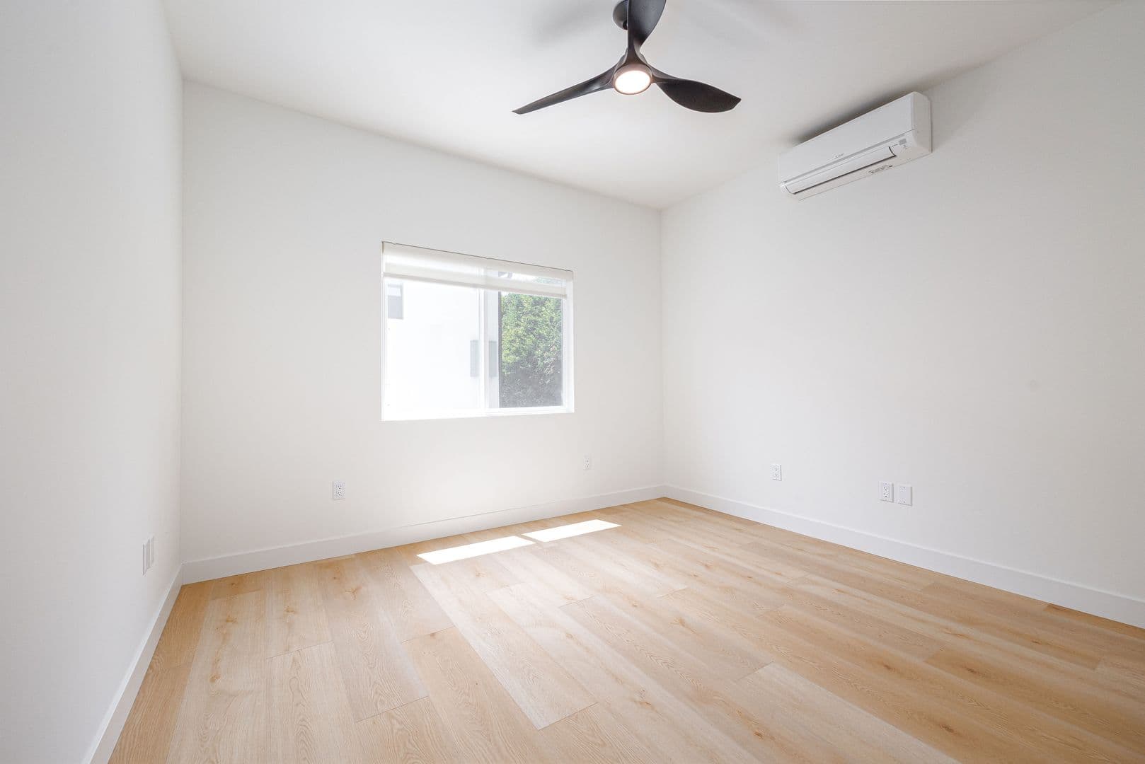 San Diego Apartment: 3650-3656 Quimby Street