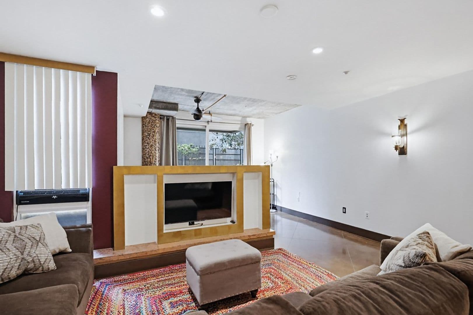 San Diego House: 1225 Island Ave Unit 111
