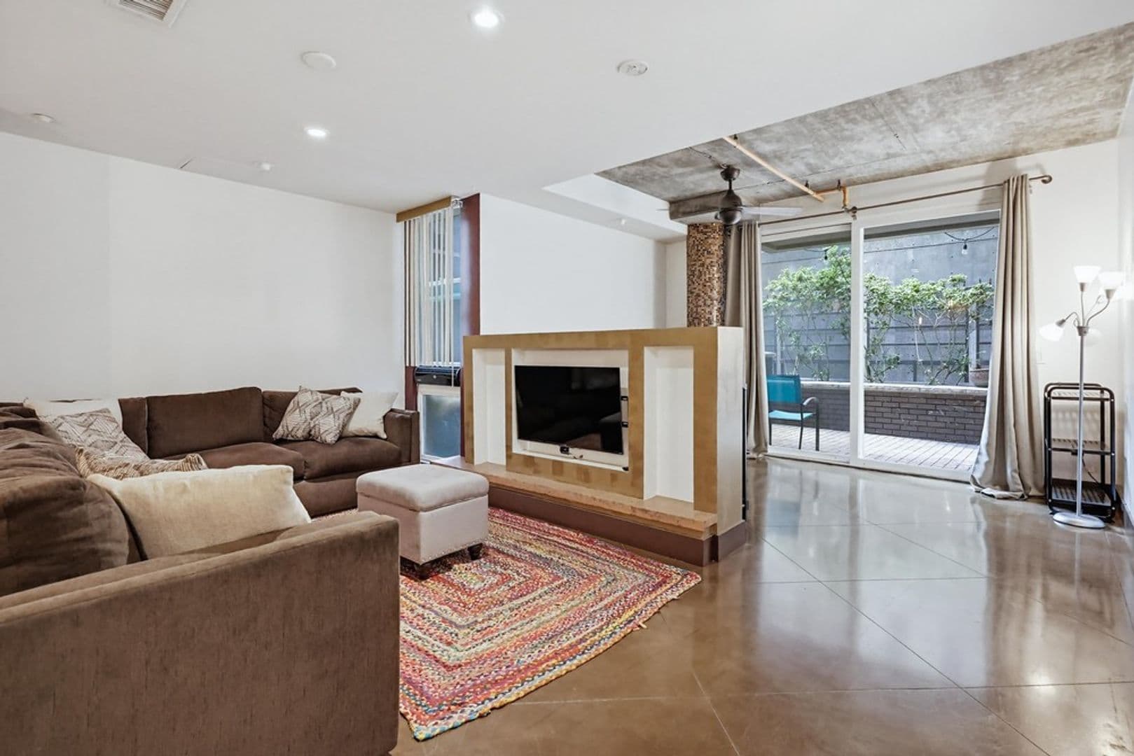 San Diego House: 1225 Island Ave Unit 111