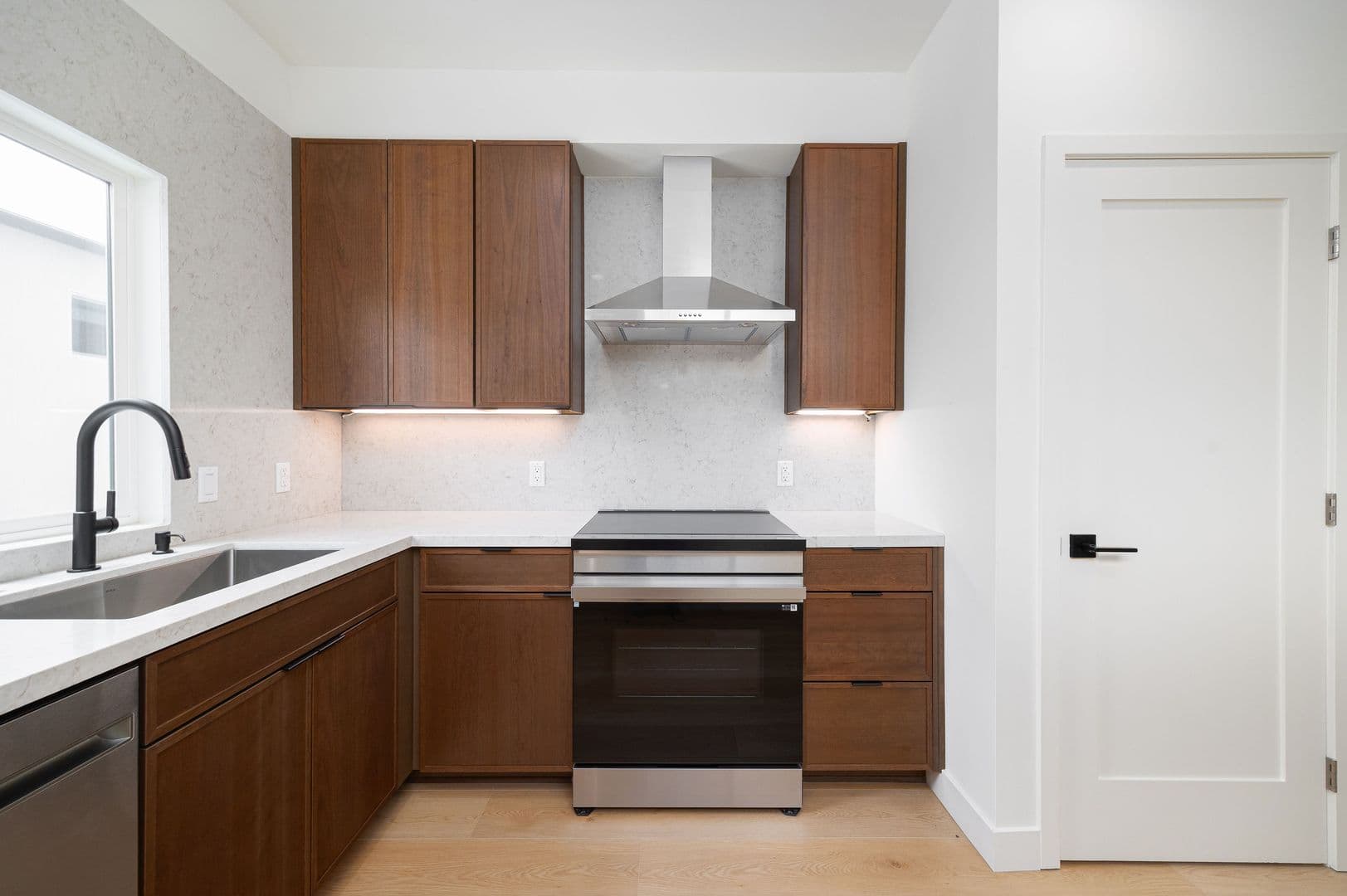 San Diego Apartment: 3650-3656 Quimby Street