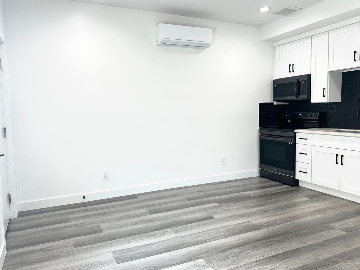 San Diego Apartment: 5160-5166 69th Street