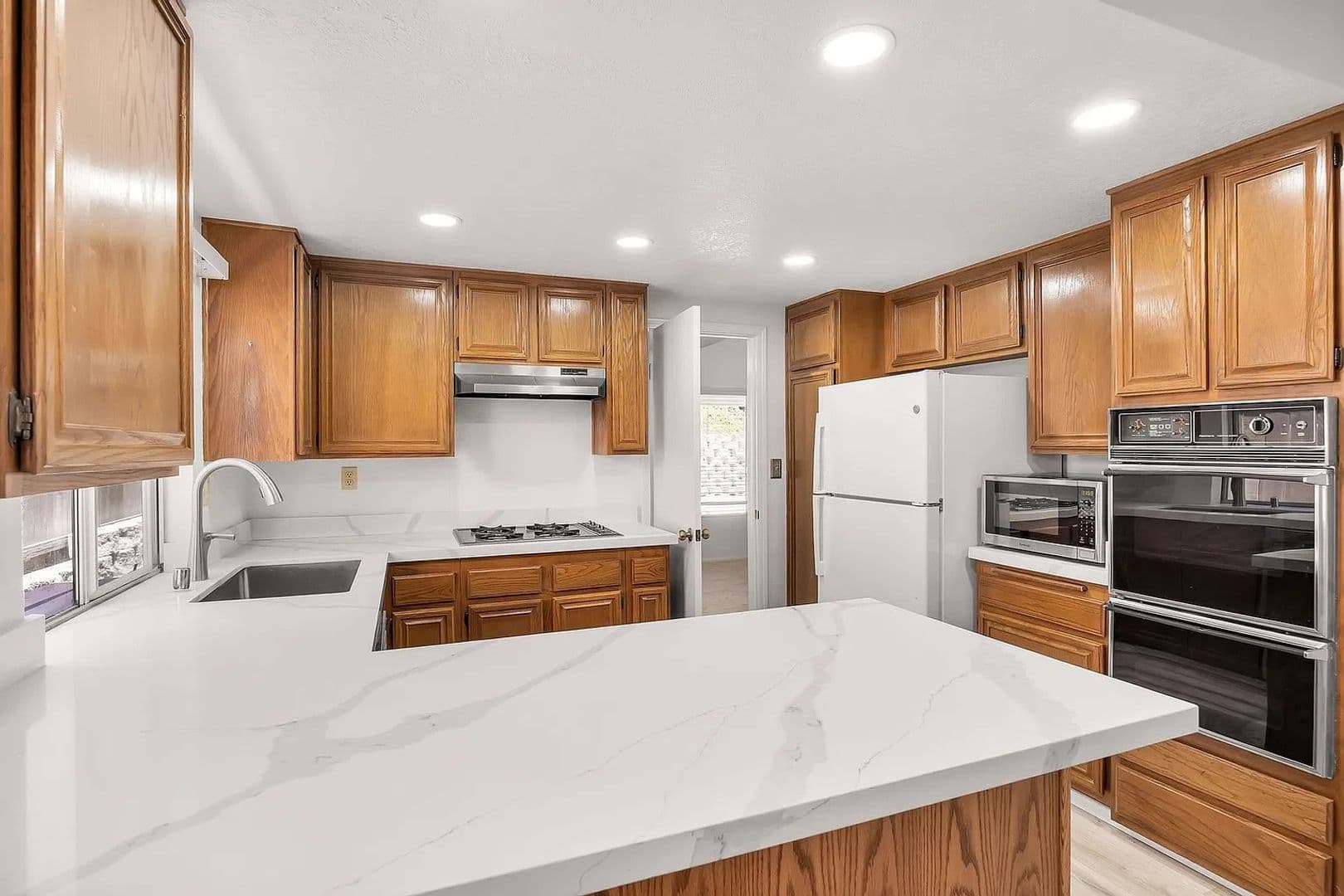 El Cajon House: 12030 Via Felicia