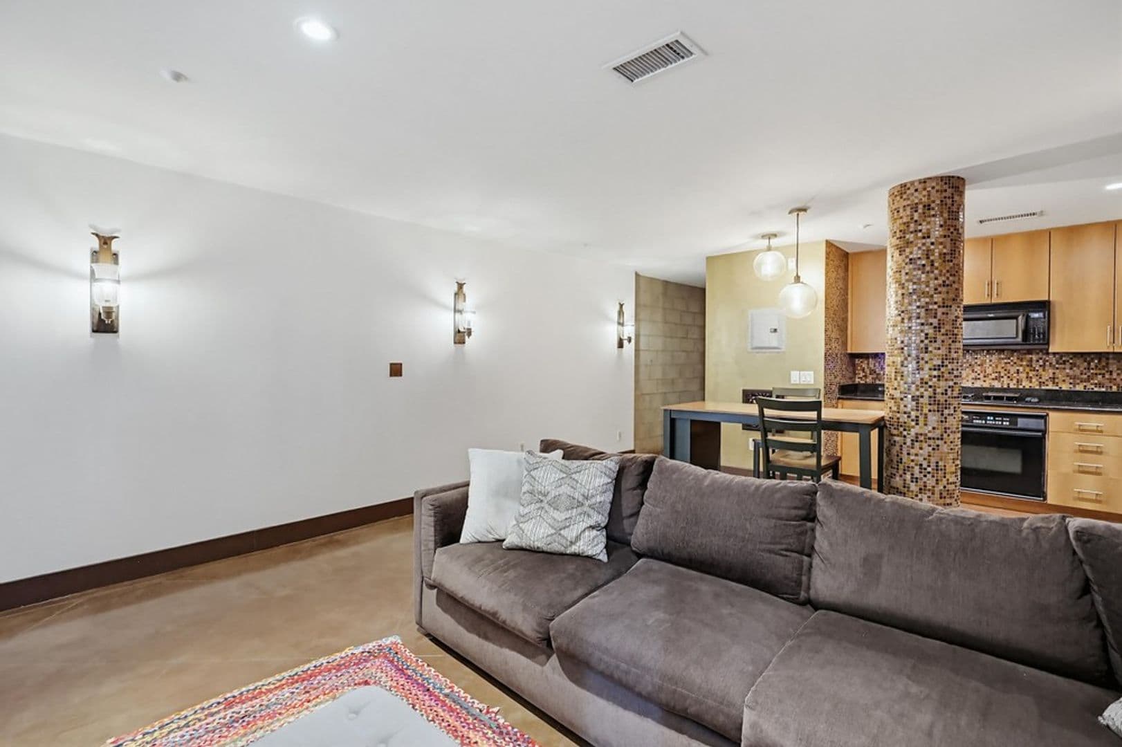 San Diego House: 1225 Island Ave Unit 111