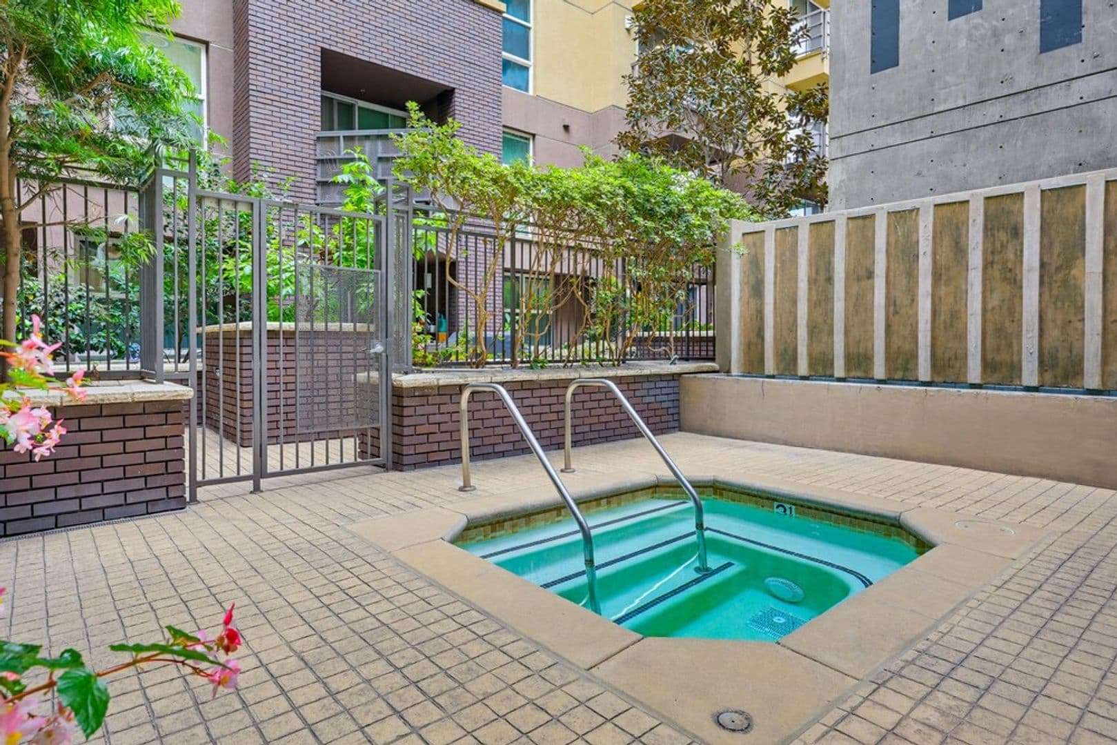 San Diego House: 1225 Island Ave Unit 111
