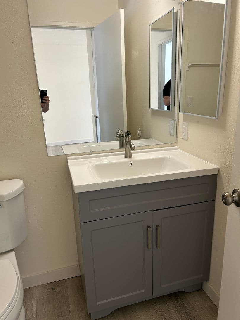 La Mesa Apartment: 7111 Waite Drive