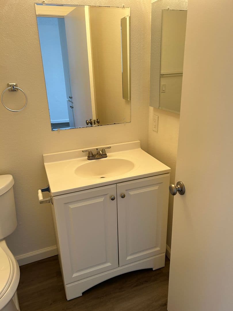 La Mesa Apartment: 7111 Waite Drive