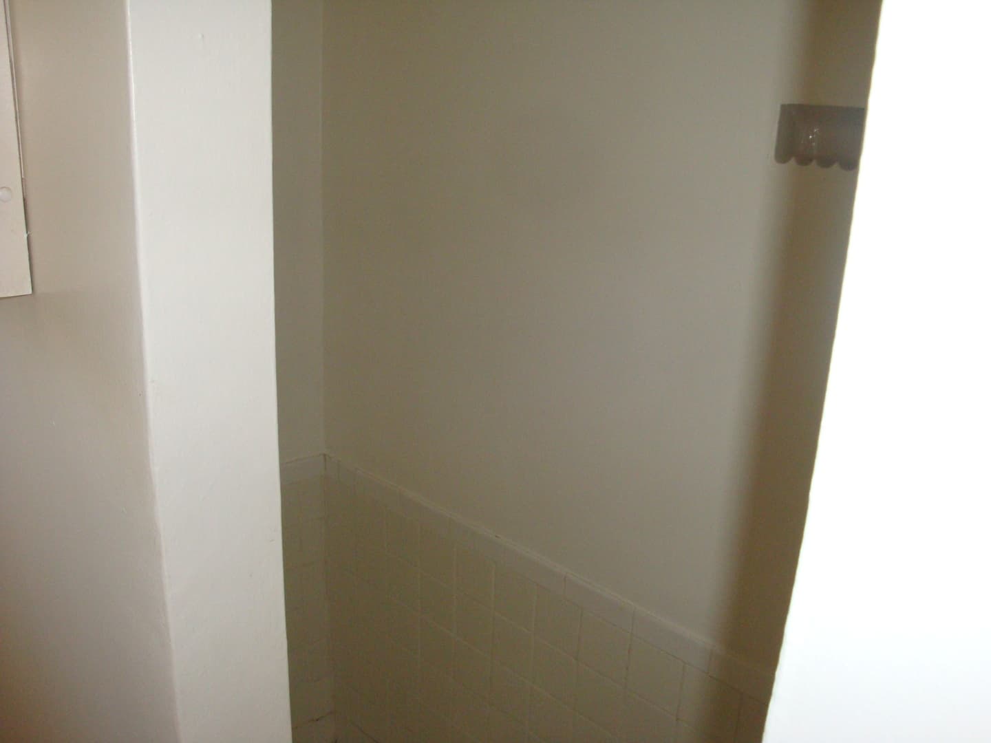 Ontario Apartment: 210-220 W. D St