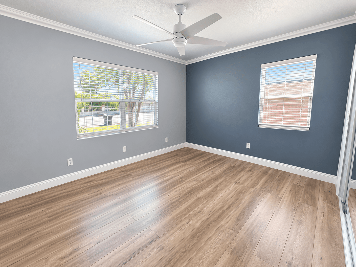 Pomona House: 943 Washington Avenue